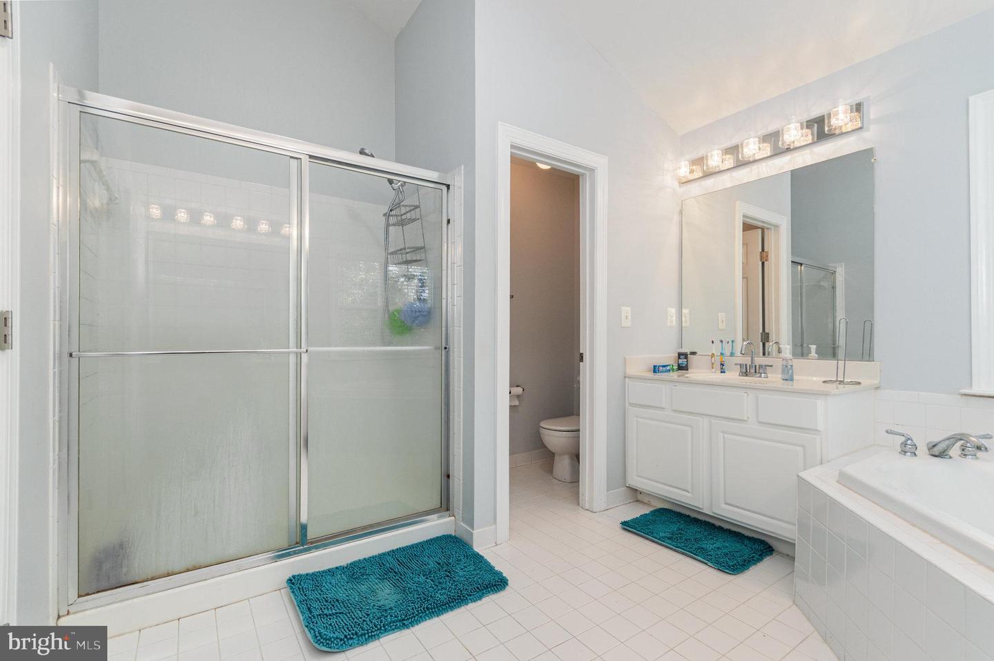 6001 HARNSBERGER BARN CT, MANASSAS, Virginia 20112, 4 Bedrooms Bedrooms, ,3 BathroomsBathrooms,Residential,For sale,6001 HARNSBERGER BARN CT,VAPW2103840 MLS # VAPW2103840