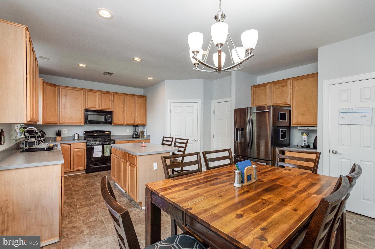 6001 HARNSBERGER BARN CT, MANASSAS, Virginia 20112, 4 Bedrooms Bedrooms, ,3 BathroomsBathrooms,Residential,For sale,6001 HARNSBERGER BARN CT,VAPW2103840 MLS # VAPW2103840