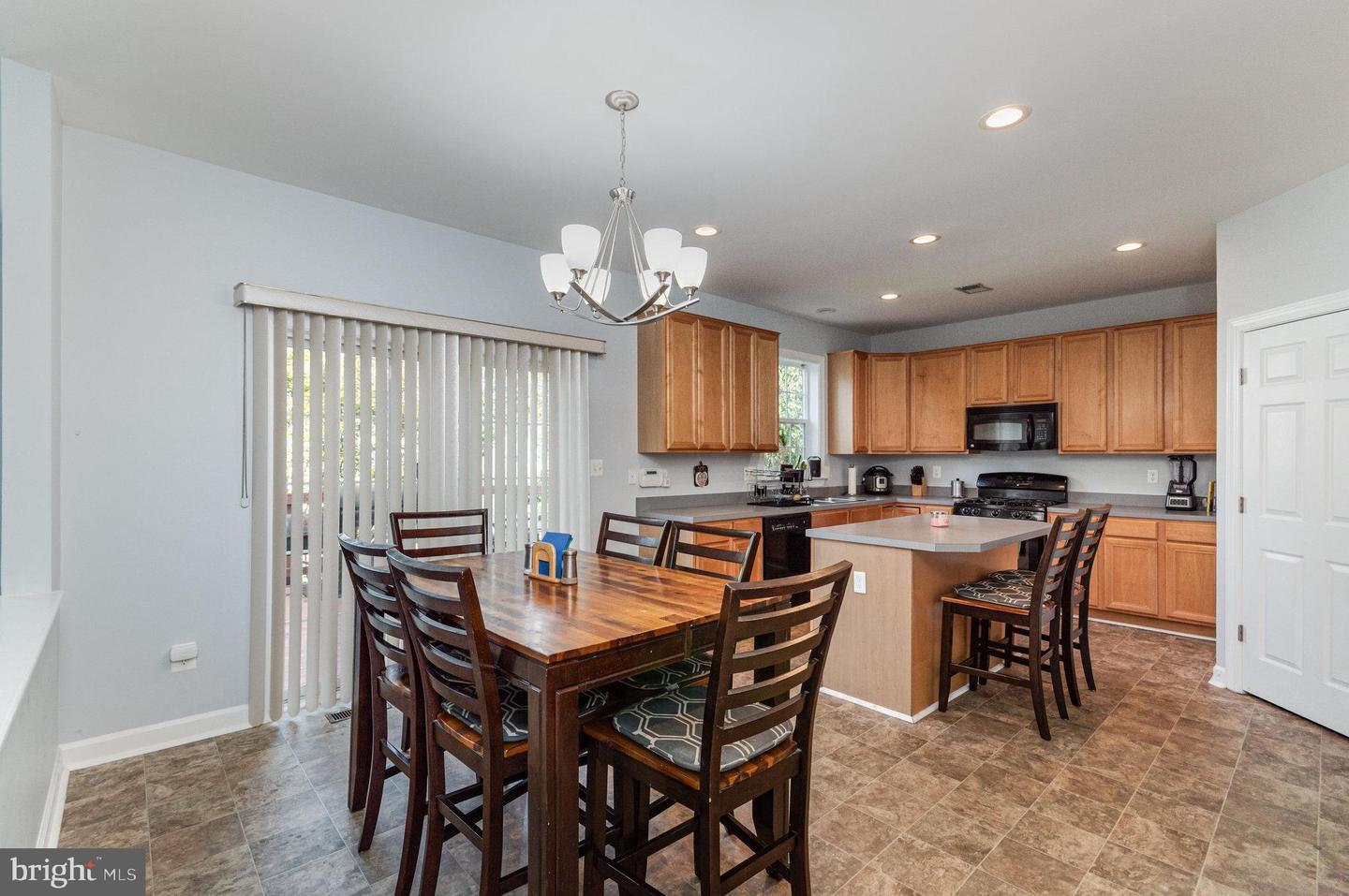 6001 HARNSBERGER BARN CT, MANASSAS, Virginia 20112, 4 Bedrooms Bedrooms, ,3 BathroomsBathrooms,Residential,For sale,6001 HARNSBERGER BARN CT,VAPW2103840 MLS # VAPW2103840