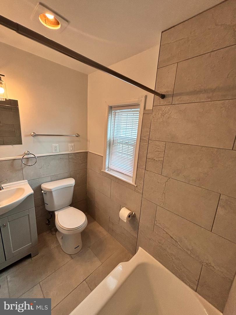 3810 V ST SE #301, WASHINGTON, District Of Columbia 20020, 1 Bedroom Bedrooms, ,1 BathroomBathrooms,Residential,For sale,3810 V ST SE #301,DCDC2222398 MLS # DCDC2222398