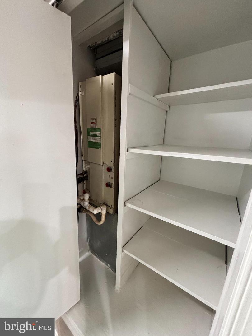 3810 V ST SE #301, WASHINGTON, District Of Columbia 20020, 1 Bedroom Bedrooms, ,1 BathroomBathrooms,Residential,For sale,3810 V ST SE #301,DCDC2222398 MLS # DCDC2222398