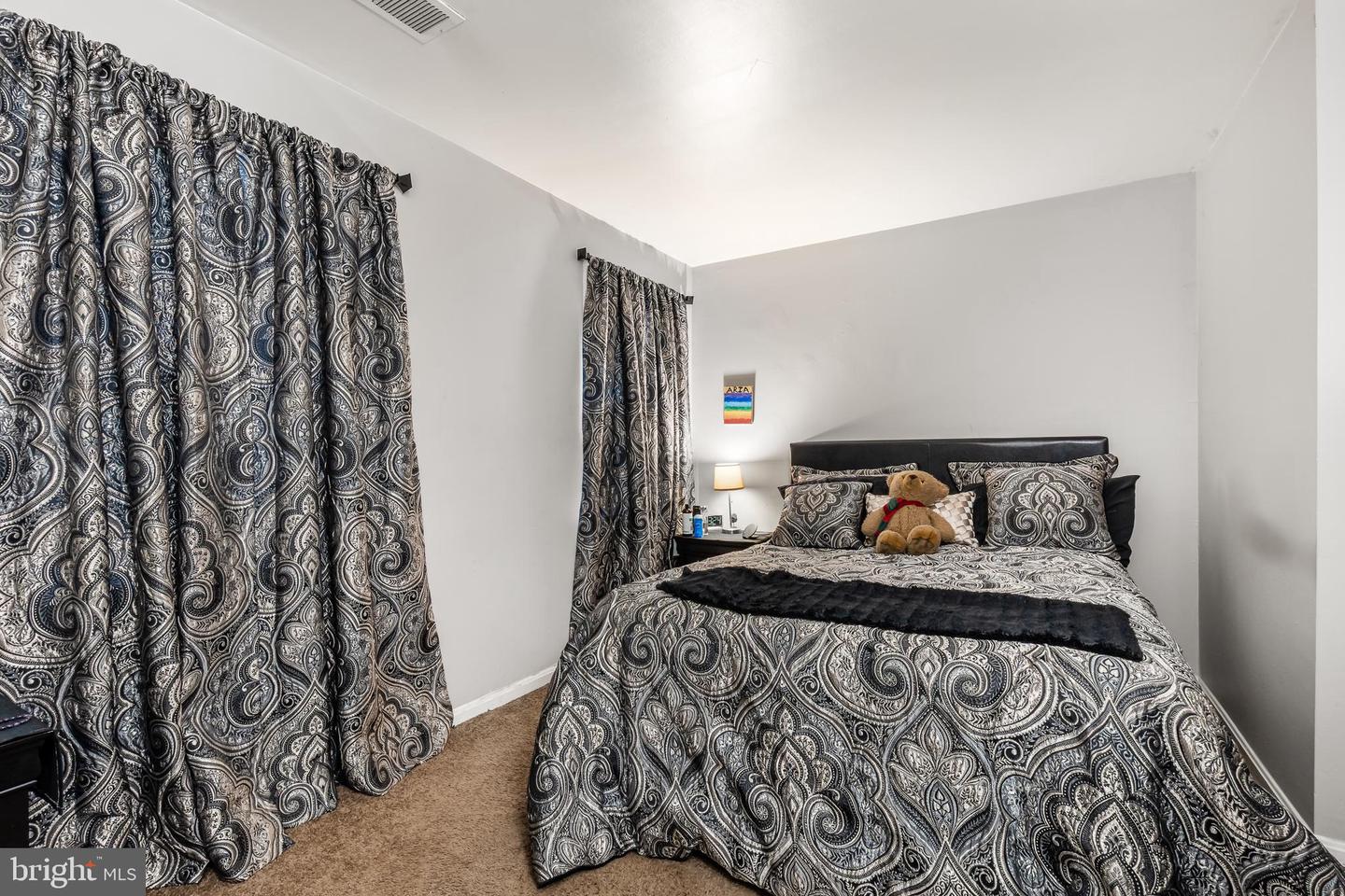 3814 V ST SE #101, WASHINGTON, District Of Columbia 20020, 2 Bedrooms Bedrooms, 3 Rooms Rooms,1 BathroomBathrooms,Residential,For sale,3814 V ST SE #101,DCDC2222436 MLS # DCDC2222436