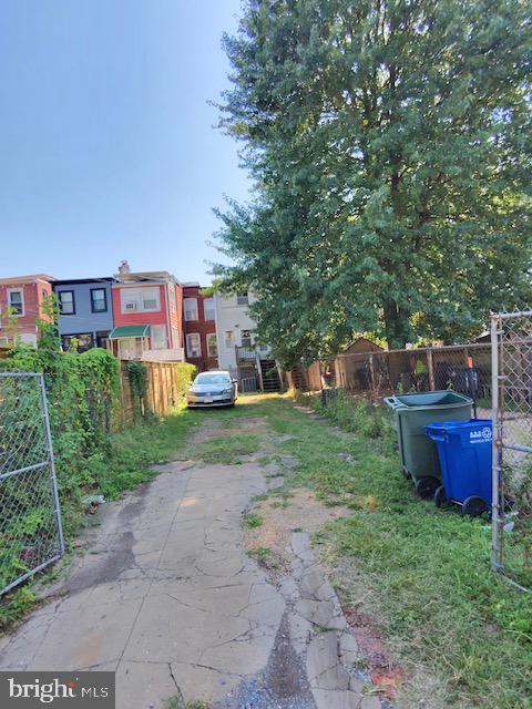 16 BRYANT ST NE, WASHINGTON, District Of Columbia 20002, 4 Bedrooms Bedrooms, ,3 BathroomsBathrooms,Residential,For sale,16 BRYANT ST NE,DCDC2222708 MLS # DCDC2222708