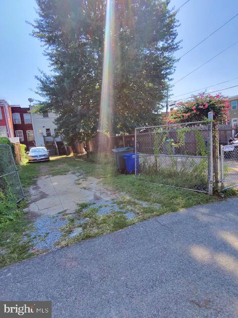 16 BRYANT ST NE, WASHINGTON, District Of Columbia 20002, 4 Bedrooms Bedrooms, ,3 BathroomsBathrooms,Residential,For sale,16 BRYANT ST NE,DCDC2222708 MLS # DCDC2222708