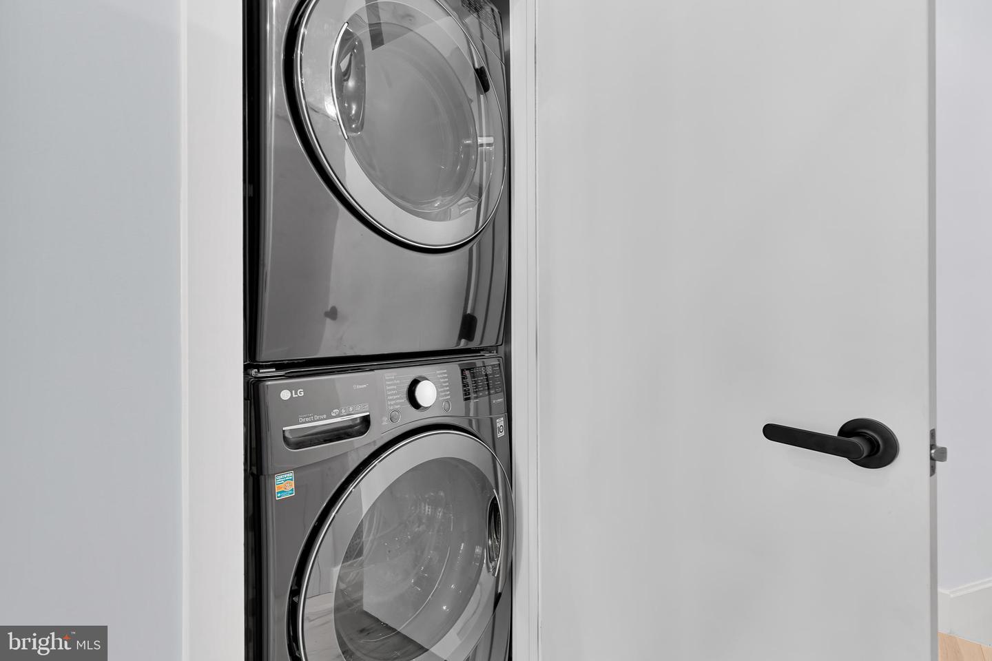 1390 V ST NW #303, WASHINGTON, District Of Columbia 20009, 1 Bedroom Bedrooms, ,1 BathroomBathrooms,Residential,For sale,1390 V ST NW #303,DCDC2190358 MLS # DCDC2190358 1390 V ST NW #303, WASHINGTON, District Of Columbia 20009, 1 Bedroom Bedrooms, ,1 BathroomBathrooms,Residential,For sale,1390 V ST NW #303,DCDC2190358 MLS # DCDC2190358