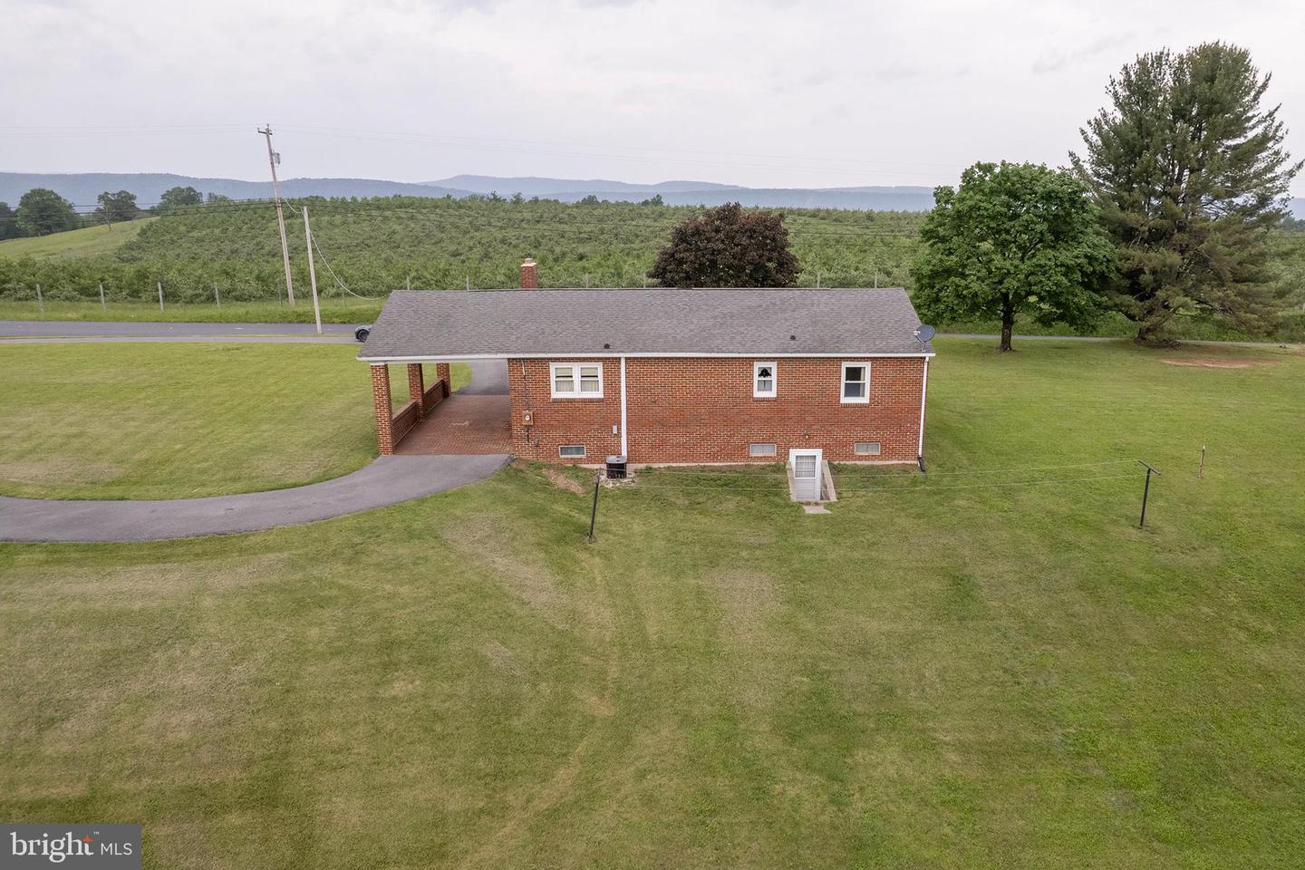 2725 CARPERS PIKE, GORE, Virginia 22637, 3 Bedrooms Bedrooms, ,2 BathroomsBathrooms,Residential,For sale,2725 CARPERS PIKE,VAFV2034372 MLS # VAFV2034372