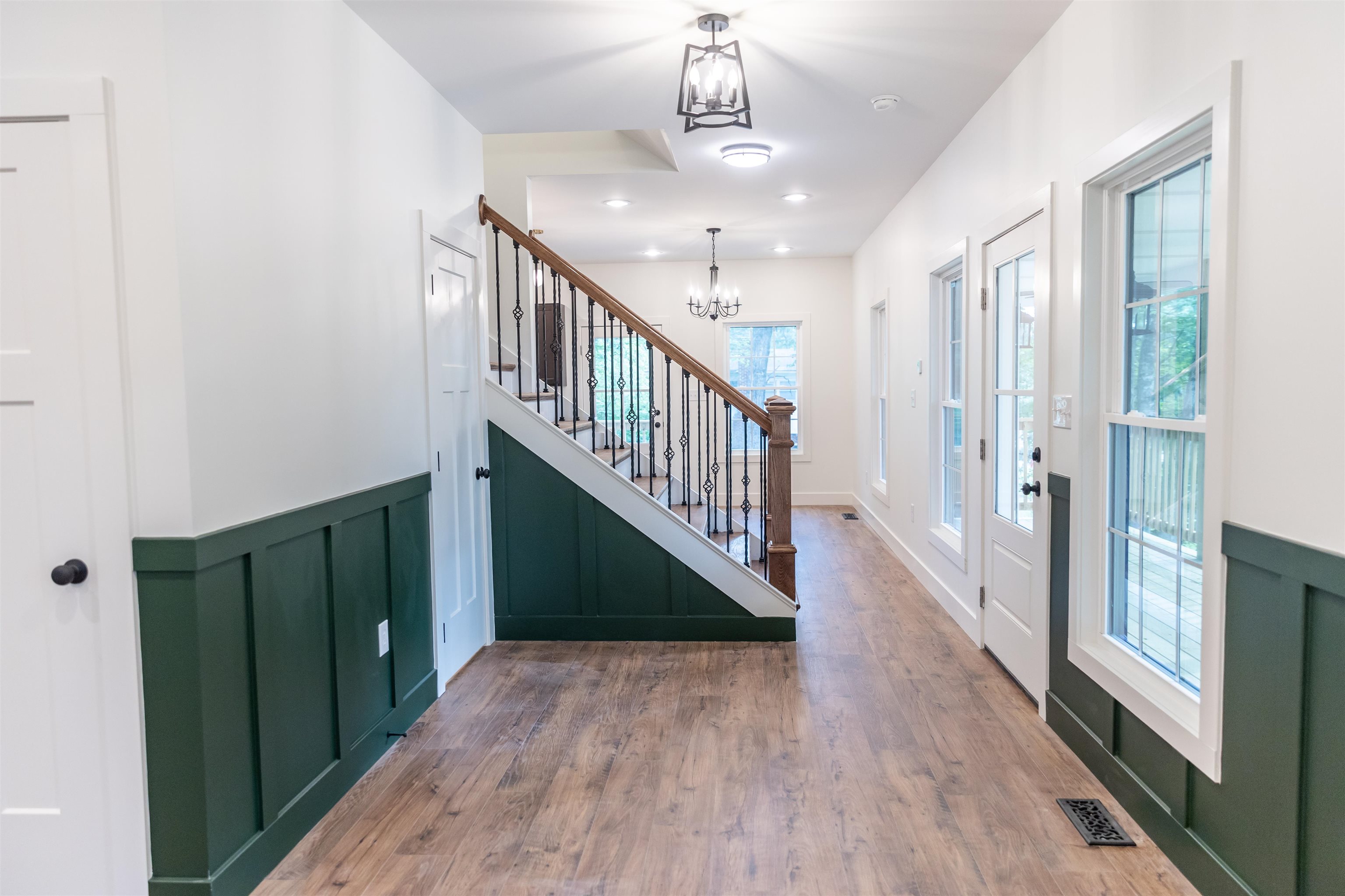 2444 LAUREL AVE, BUENA VISTA, Virginia 24416, 4 Bedrooms Bedrooms, ,2 BathroomsBathrooms,Residential,2444 LAUREL AVE,669081 MLS # 669081