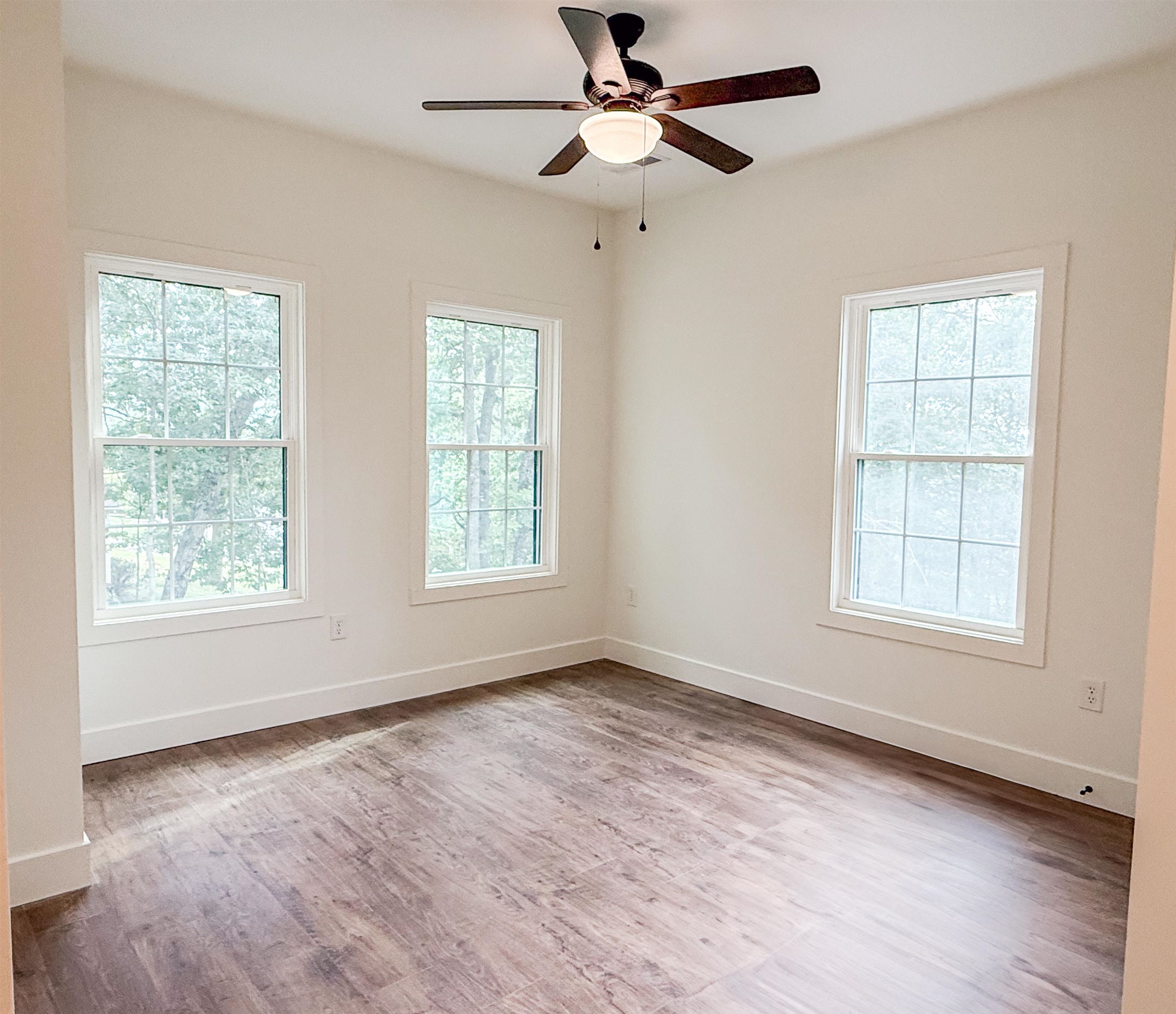 2444 LAUREL AVE, BUENA VISTA, Virginia 24416, 4 Bedrooms Bedrooms, ,2 BathroomsBathrooms,Residential,2444 LAUREL AVE,669081 MLS # 669081