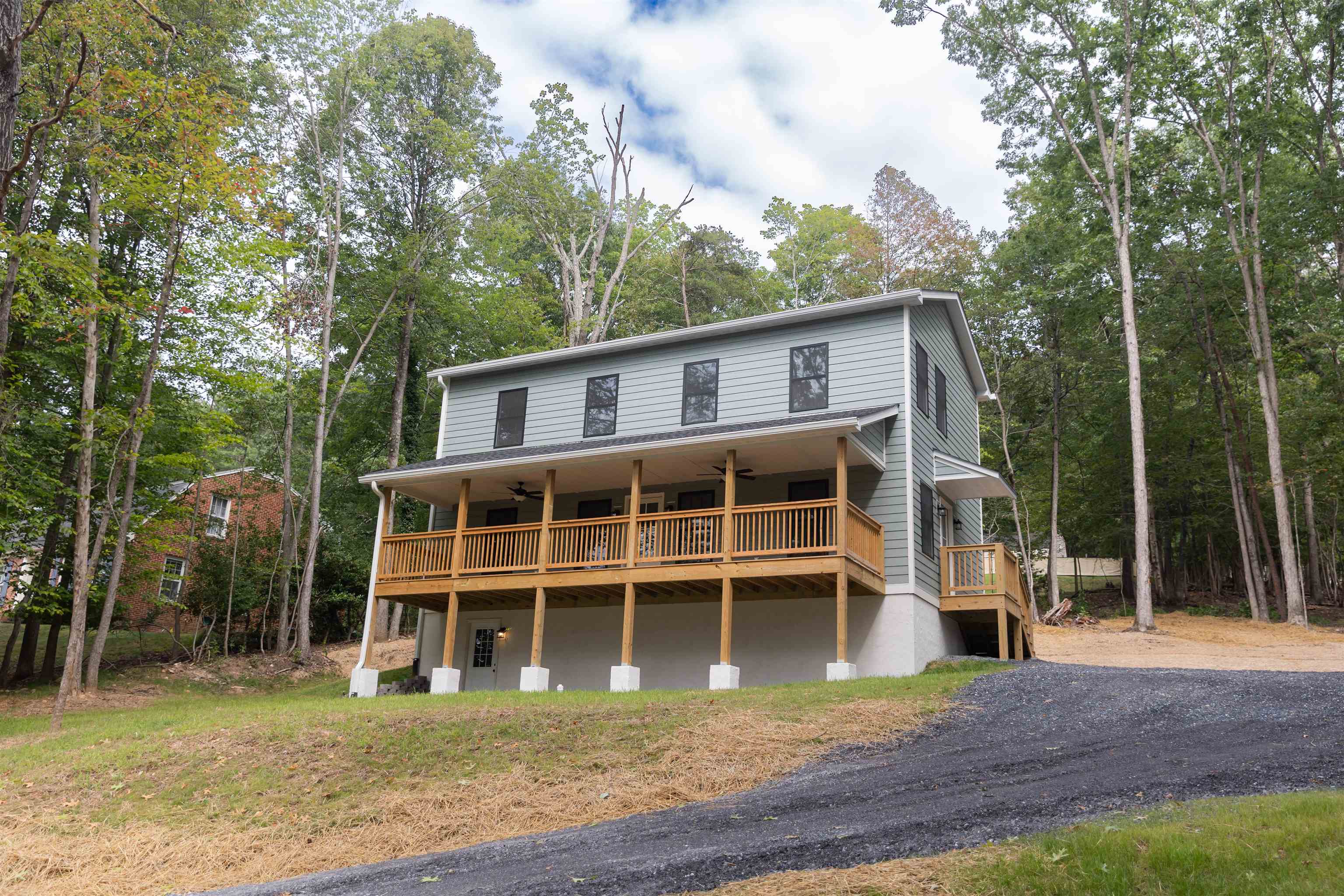 2444 LAUREL AVE, BUENA VISTA, Virginia 24416, 4 Bedrooms Bedrooms, ,2 BathroomsBathrooms,Residential,2444 LAUREL AVE,669081 MLS # 669081