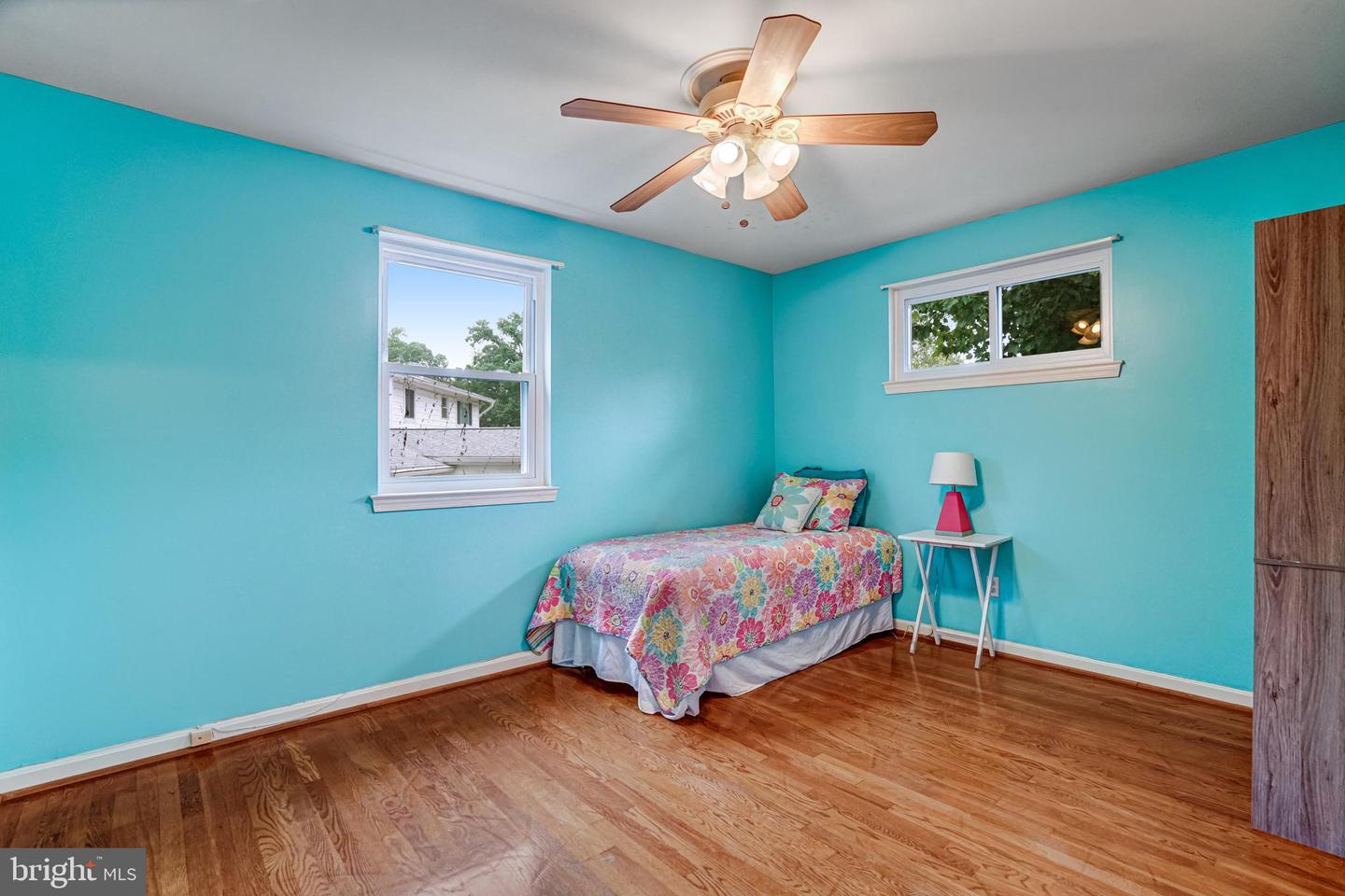 8909 VICTORIA RD, SPRINGFIELD, Virginia 22151, 4 Bedrooms Bedrooms, ,3 BathroomsBathrooms,Residential,For sale,8909 VICTORIA RD,VAFX2260592 MLS # VAFX2260592