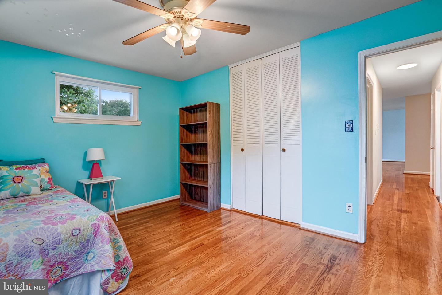 8909 VICTORIA RD, SPRINGFIELD, Virginia 22151, 4 Bedrooms Bedrooms, ,3 BathroomsBathrooms,Residential,For sale,8909 VICTORIA RD,VAFX2260592 MLS # VAFX2260592