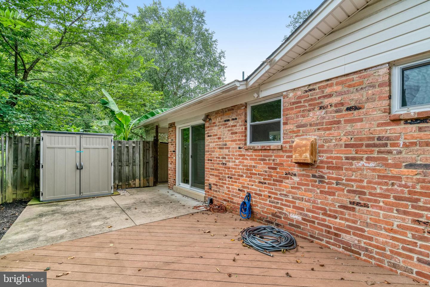8909 VICTORIA RD, SPRINGFIELD, Virginia 22151, 4 Bedrooms Bedrooms, ,3 BathroomsBathrooms,Residential,For sale,8909 VICTORIA RD,VAFX2260592 MLS # VAFX2260592
