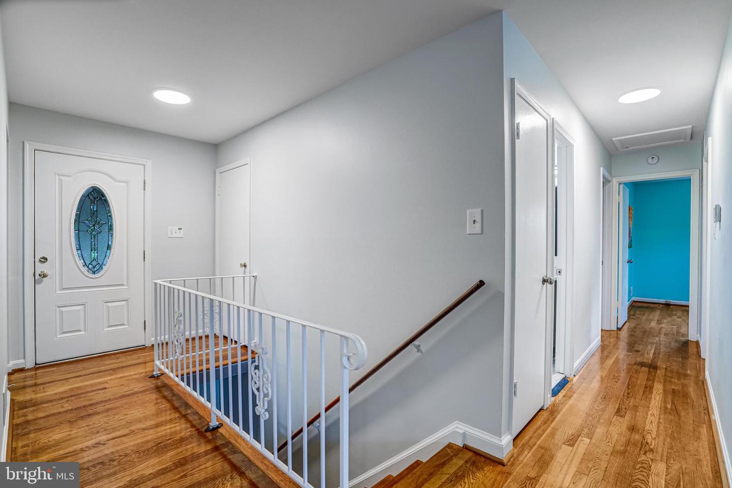 8909 VICTORIA RD, SPRINGFIELD, Virginia 22151, 4 Bedrooms Bedrooms, ,3 BathroomsBathrooms,Residential,For sale,8909 VICTORIA RD,VAFX2260592 MLS # VAFX2260592
