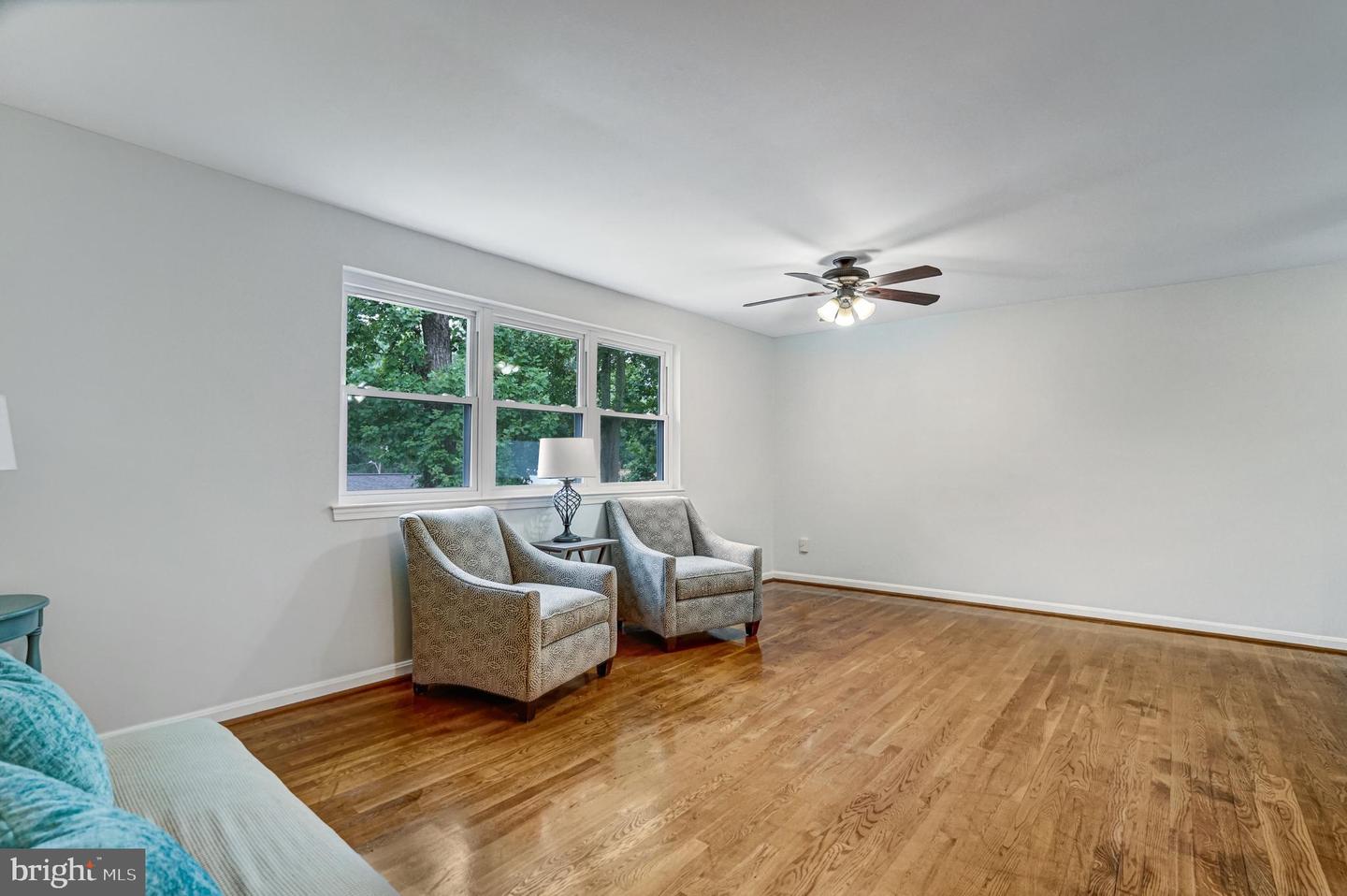 8909 VICTORIA RD, SPRINGFIELD, Virginia 22151, 4 Bedrooms Bedrooms, ,3 BathroomsBathrooms,Residential,For sale,8909 VICTORIA RD,VAFX2260592 MLS # VAFX2260592