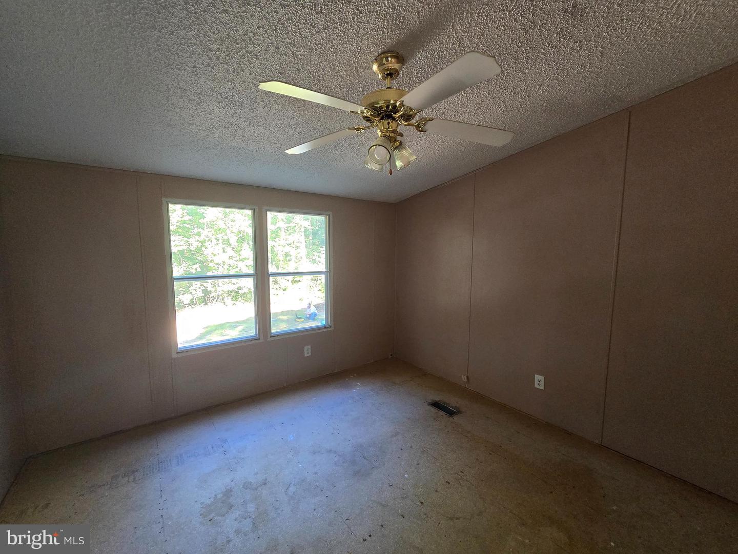 19373 MONROEVILLE RD, RUTHER GLEN, Virginia 22546, 3 Bedrooms Bedrooms, ,2 BathroomsBathrooms,Residential,For sale,19373 MONROEVILLE RD,VACV2008842 MLS # VACV2008842