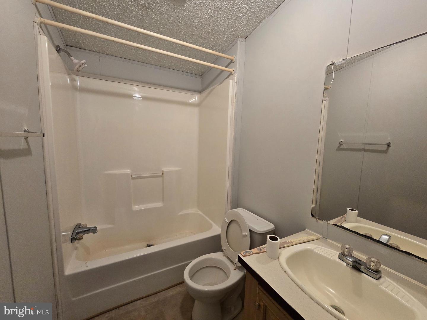 19373 MONROEVILLE RD, RUTHER GLEN, Virginia 22546, 3 Bedrooms Bedrooms, ,2 BathroomsBathrooms,Residential,For sale,19373 MONROEVILLE RD,VACV2008842 MLS # VACV2008842