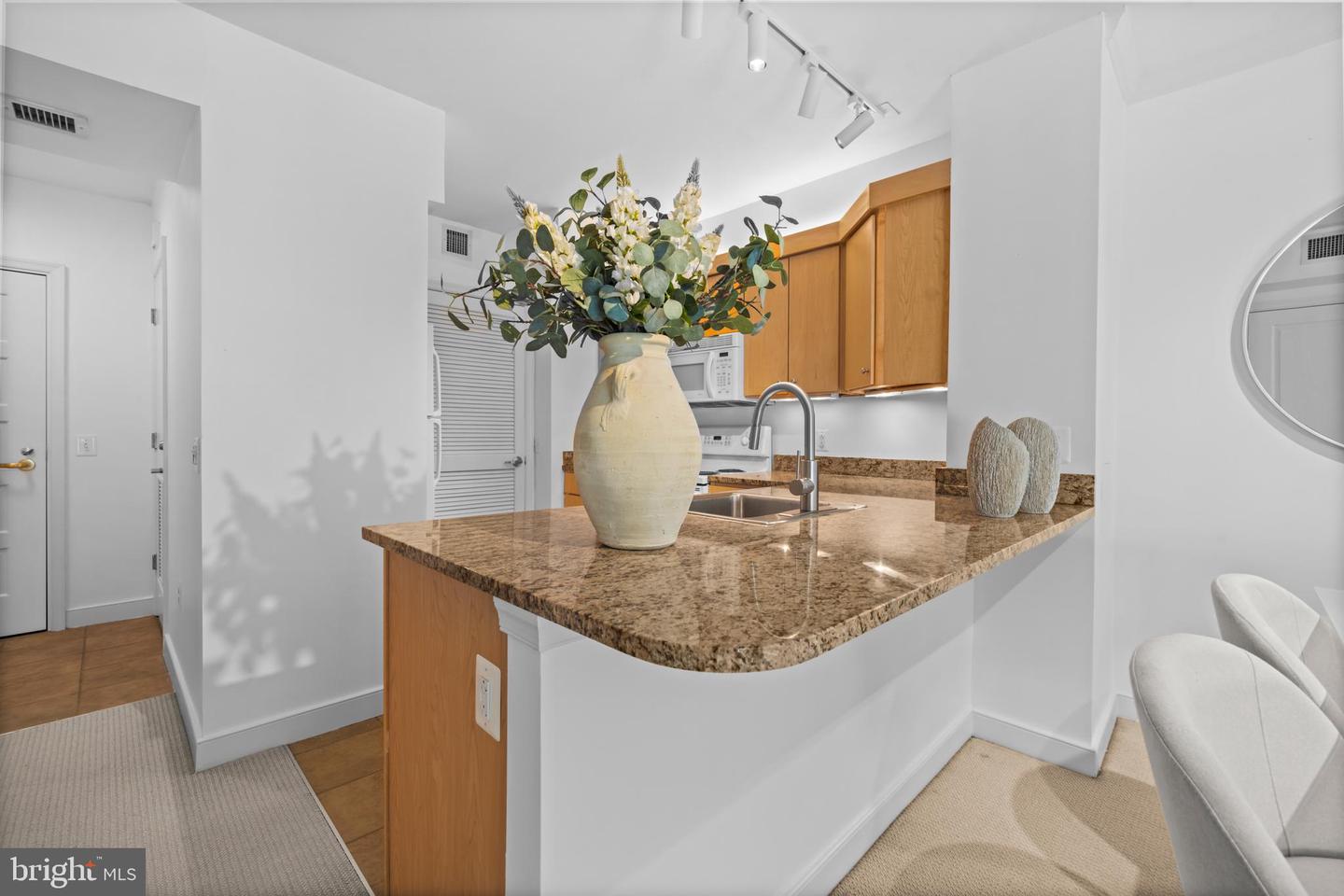 631 D ST NW #635, WASHINGTON, District Of Columbia 20004, 1 Bedroom Bedrooms, ,1 BathroomBathrooms,Residential,For sale,631 D ST NW #635,DCDC2222782 MLS # DCDC2222782