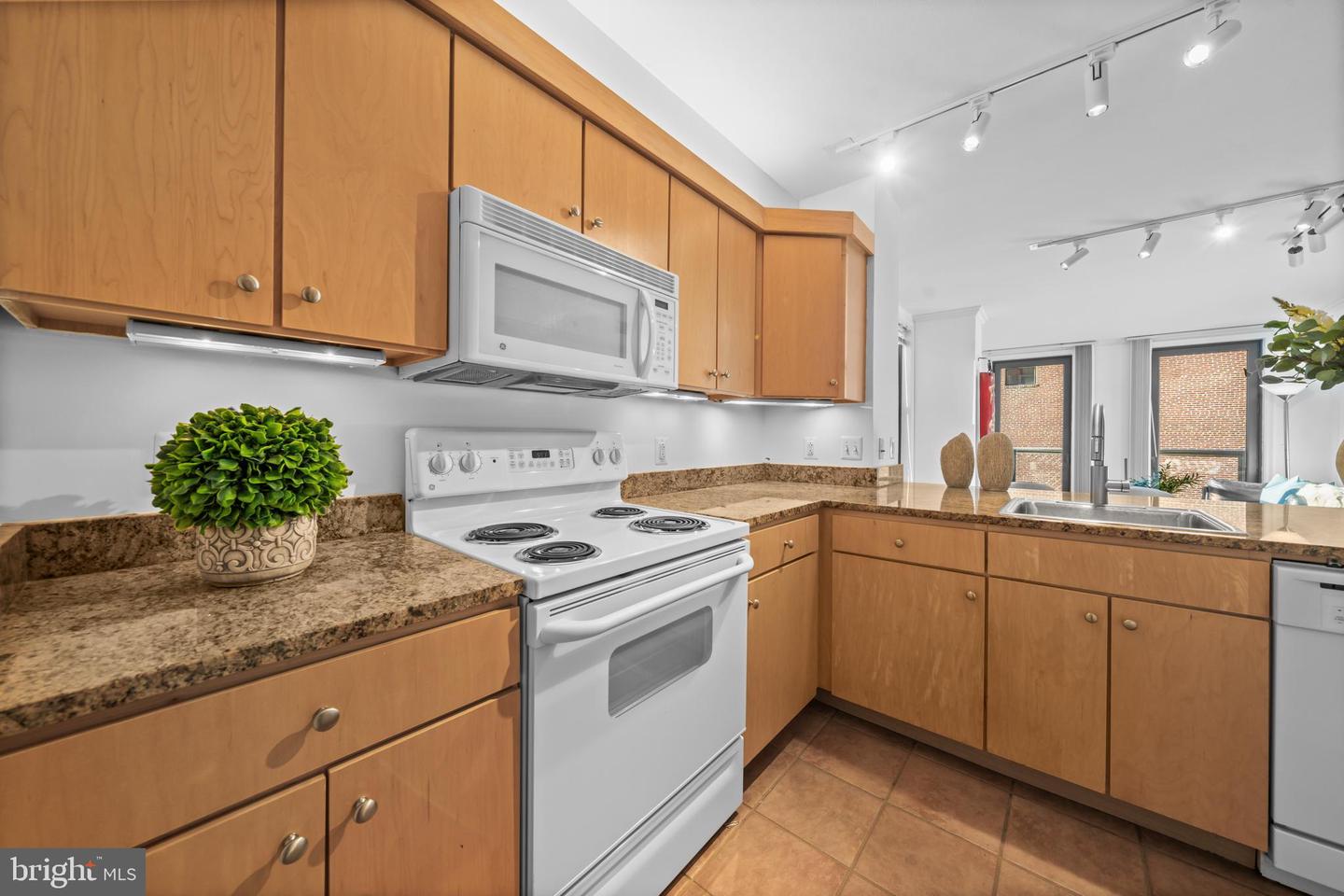 631 D ST NW #635, WASHINGTON, District Of Columbia 20004, 1 Bedroom Bedrooms, ,1 BathroomBathrooms,Residential,For sale,631 D ST NW #635,DCDC2222782 MLS # DCDC2222782