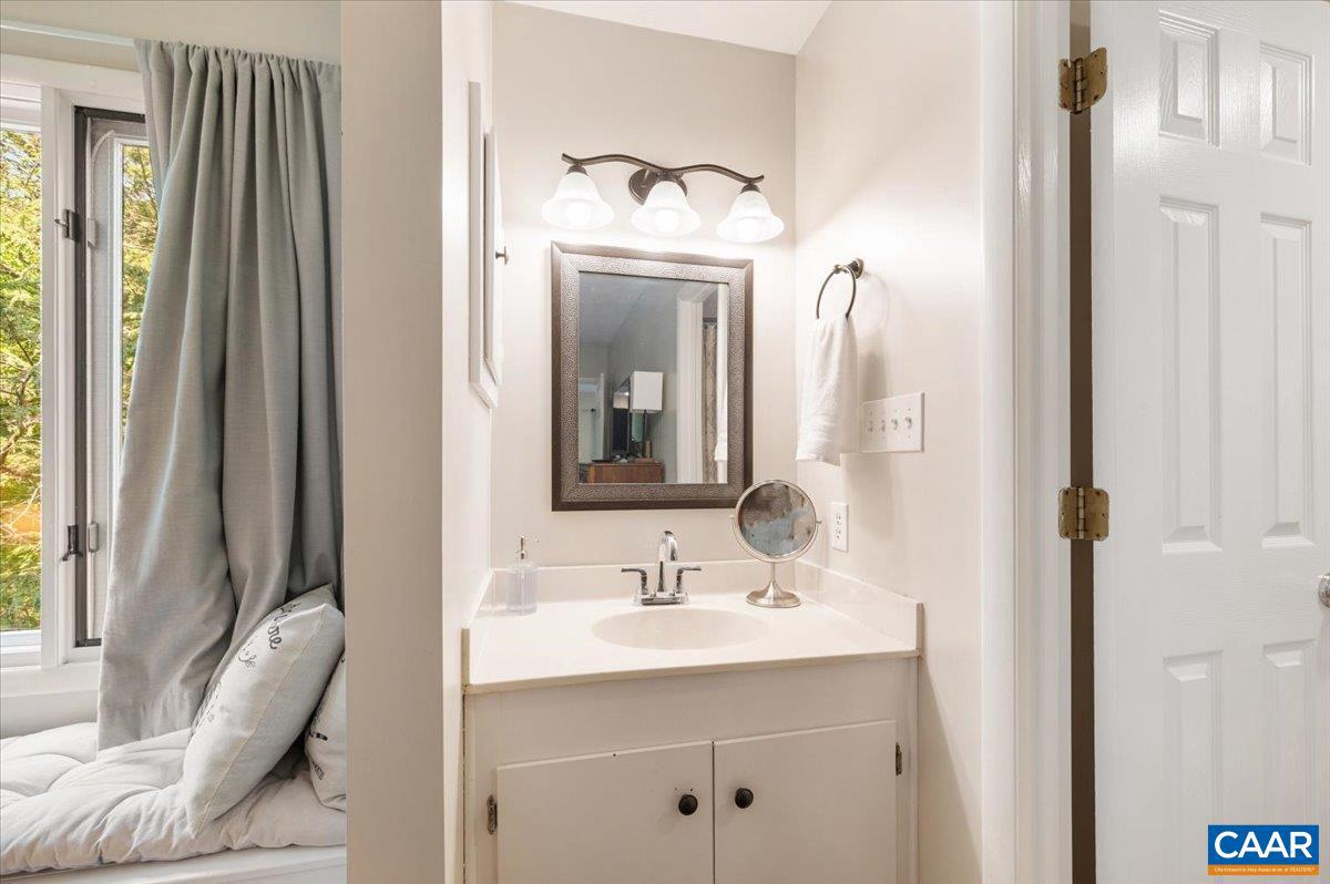 2229 TANNERS RIDGE CONDOS, WINTERGREEN RESORT, Virginia 22967, 2 Bedrooms Bedrooms, ,2 BathroomsBathrooms,Residential,For sale,2229 TANNERS RIDGE CONDOS,669077 MLS # 669077