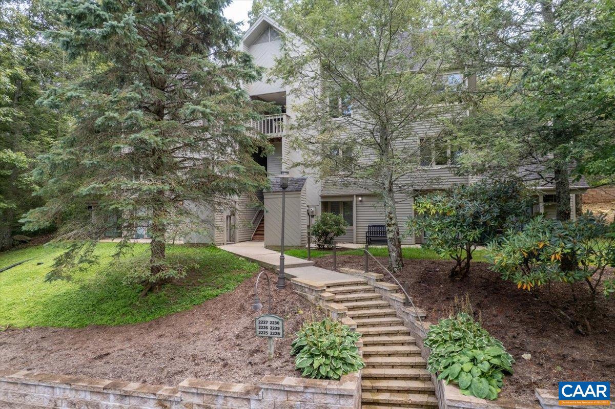 2229 TANNERS RIDGE CONDOS, WINTERGREEN RESORT, Virginia 22967, 2 Bedrooms Bedrooms, ,2 BathroomsBathrooms,Residential,For sale,2229 TANNERS RIDGE CONDOS,669077 MLS # 669077