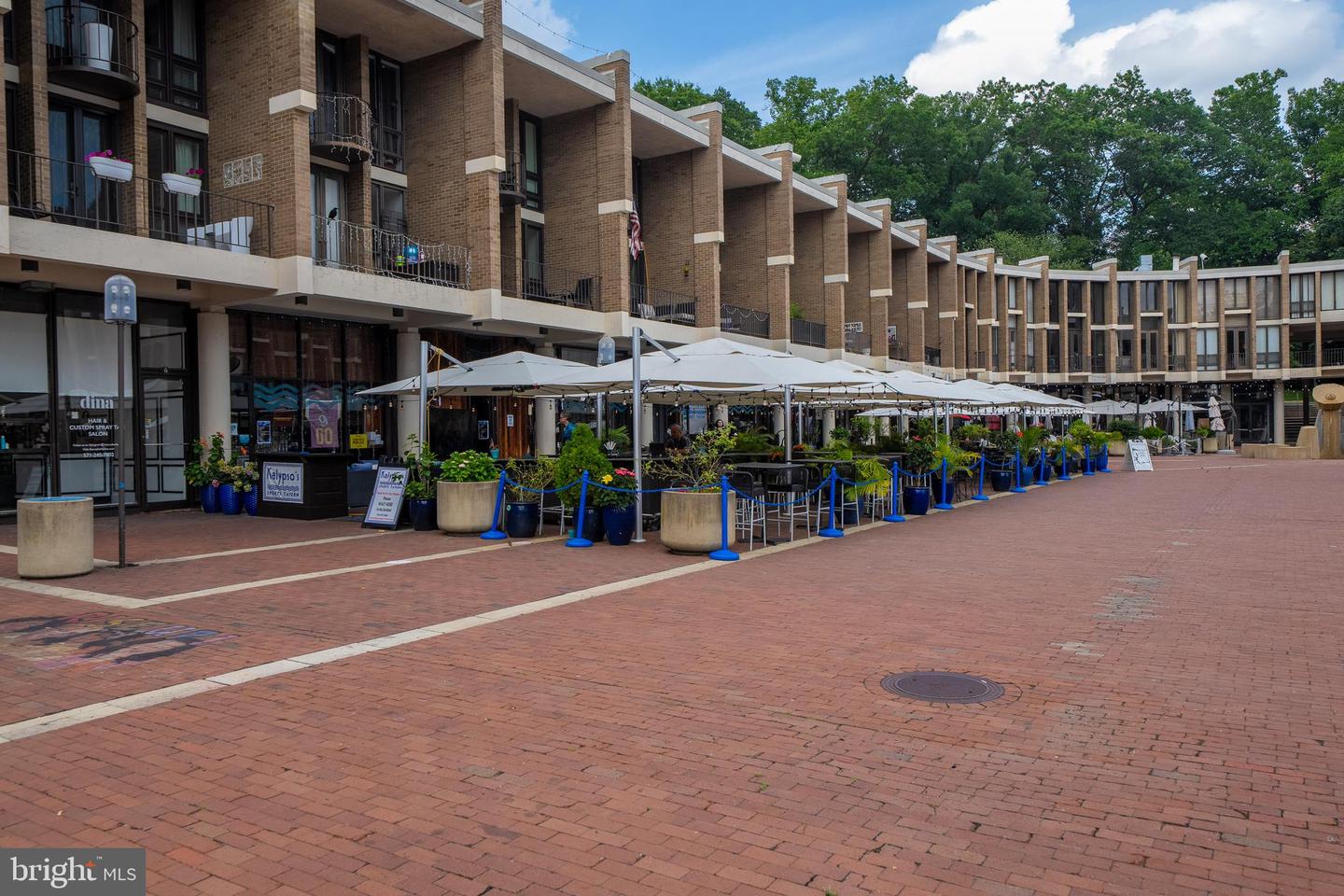 1674 CHIMNEY HOUSE RD, RESTON, Virginia 20190, 3 Bedrooms Bedrooms, ,2 BathroomsBathrooms,Residential,For sale,1674 CHIMNEY HOUSE RD,VAFX2267730 MLS # VAFX2267730 1674 CHIMNEY HOUSE RD, RESTON, Virginia 20190, 3 Bedrooms Bedrooms, ,2 BathroomsBathrooms,Residential,For sale,1674 CHIMNEY HOUSE RD,VAFX2267730 MLS # VAFX2267730