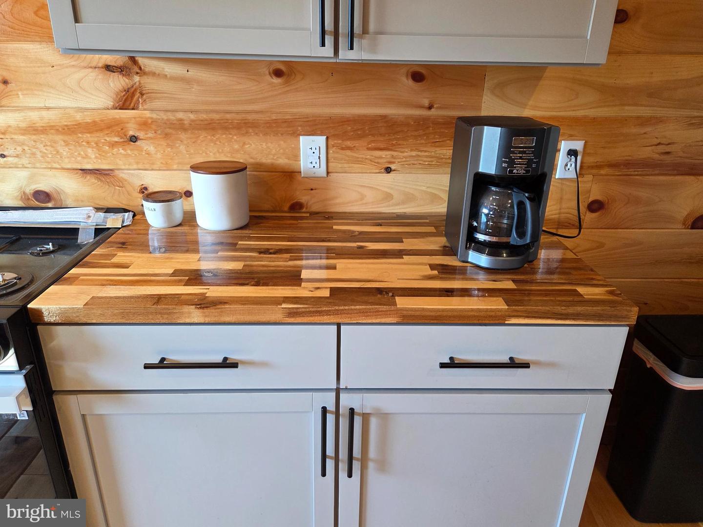 613 AIRPORT RD, LURAY, Virginia 22835, 1 Bedroom Bedrooms, 3 Rooms Rooms,2 BathroomsBathrooms,Residential,For sale,613 AIRPORT RD,VAPA2005380 MLS # VAPA2005380 613 AIRPORT RD, LURAY, Virginia 22835, 1 Bedroom Bedrooms, 3 Rooms Rooms,2 BathroomsBathrooms,Residential,For sale,613 AIRPORT RD,VAPA2005380 MLS # VAPA2005380