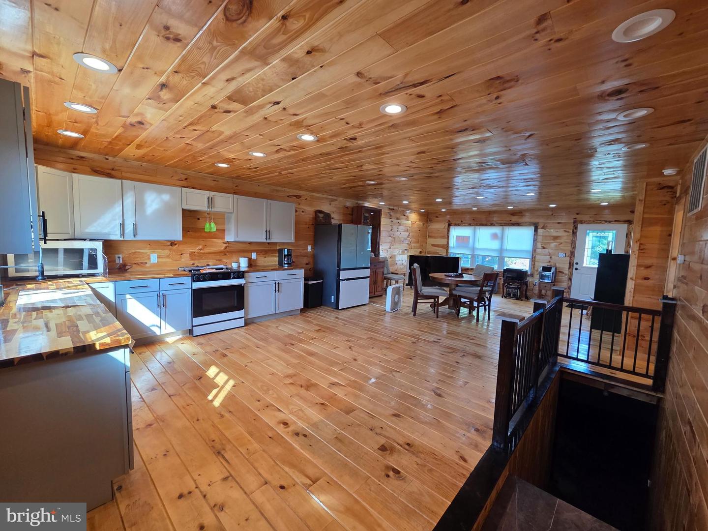 613 AIRPORT RD, LURAY, Virginia 22835, 1 Bedroom Bedrooms, 3 Rooms Rooms,2 BathroomsBathrooms,Residential,For sale,613 AIRPORT RD,VAPA2005380 MLS # VAPA2005380 613 AIRPORT RD, LURAY, Virginia 22835, 1 Bedroom Bedrooms, 3 Rooms Rooms,2 BathroomsBathrooms,Residential,For sale,613 AIRPORT RD,VAPA2005380 MLS # VAPA2005380