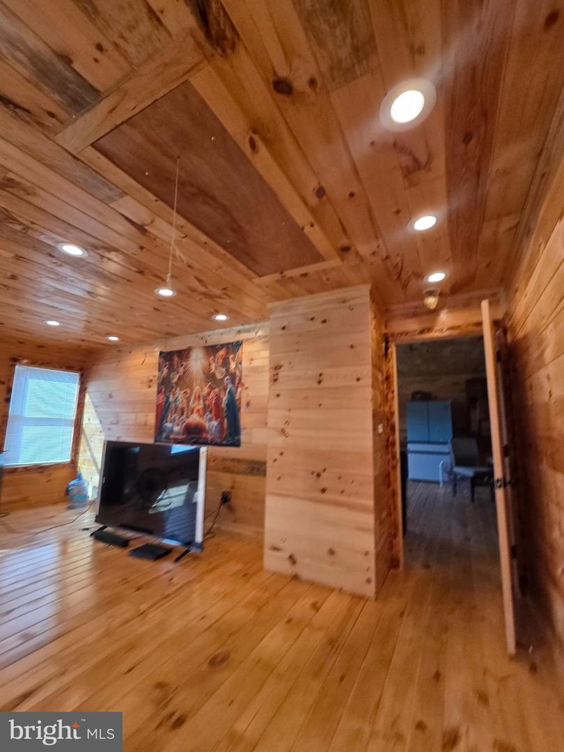 613 AIRPORT RD, LURAY, Virginia 22835, 1 Bedroom Bedrooms, 3 Rooms Rooms,2 BathroomsBathrooms,Residential,For sale,613 AIRPORT RD,VAPA2005380 MLS # VAPA2005380 613 AIRPORT RD, LURAY, Virginia 22835, 1 Bedroom Bedrooms, 3 Rooms Rooms,2 BathroomsBathrooms,Residential,For sale,613 AIRPORT RD,VAPA2005380 MLS # VAPA2005380