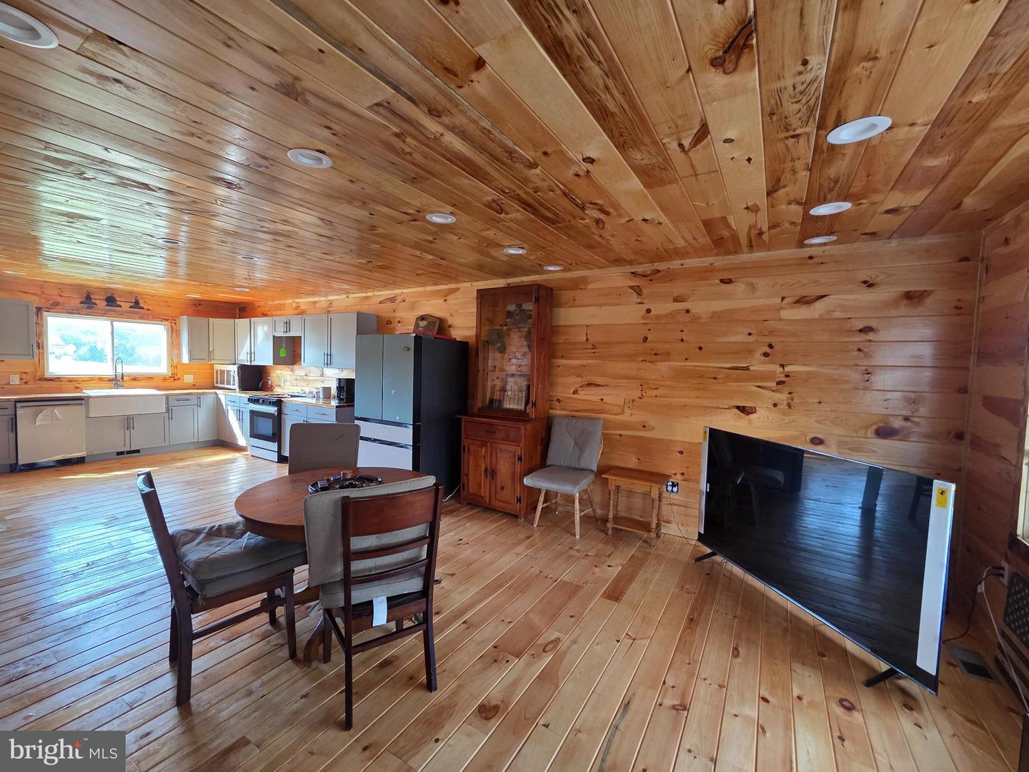 613 AIRPORT RD, LURAY, Virginia 22835, 1 Bedroom Bedrooms, 3 Rooms Rooms,2 BathroomsBathrooms,Residential,For sale,613 AIRPORT RD,VAPA2005380 MLS # VAPA2005380 613 AIRPORT RD, LURAY, Virginia 22835, 1 Bedroom Bedrooms, 3 Rooms Rooms,2 BathroomsBathrooms,Residential,For sale,613 AIRPORT RD,VAPA2005380 MLS # VAPA2005380