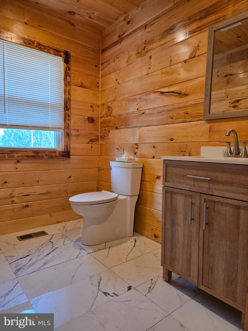 613 AIRPORT RD, LURAY, Virginia 22835, 1 Bedroom Bedrooms, 3 Rooms Rooms,2 BathroomsBathrooms,Residential,For sale,613 AIRPORT RD,VAPA2005380 MLS # VAPA2005380 613 AIRPORT RD, LURAY, Virginia 22835, 1 Bedroom Bedrooms, 3 Rooms Rooms,2 BathroomsBathrooms,Residential,For sale,613 AIRPORT RD,VAPA2005380 MLS # VAPA2005380