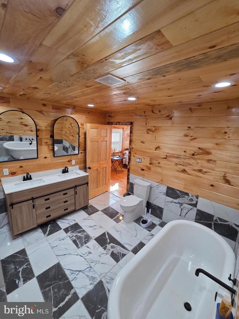 613 AIRPORT RD, LURAY, Virginia 22835, 1 Bedroom Bedrooms, 3 Rooms Rooms,2 BathroomsBathrooms,Residential,For sale,613 AIRPORT RD,VAPA2005380 MLS # VAPA2005380 613 AIRPORT RD, LURAY, Virginia 22835, 1 Bedroom Bedrooms, 3 Rooms Rooms,2 BathroomsBathrooms,Residential,For sale,613 AIRPORT RD,VAPA2005380 MLS # VAPA2005380