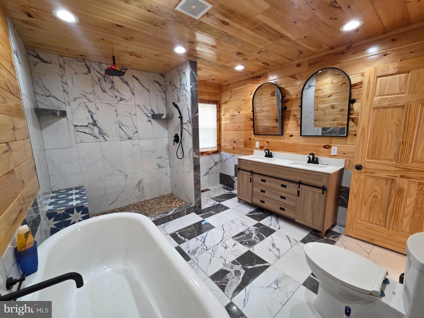 613 AIRPORT RD, LURAY, Virginia 22835, 1 Bedroom Bedrooms, 3 Rooms Rooms,2 BathroomsBathrooms,Residential,For sale,613 AIRPORT RD,VAPA2005380 MLS # VAPA2005380 613 AIRPORT RD, LURAY, Virginia 22835, 1 Bedroom Bedrooms, 3 Rooms Rooms,2 BathroomsBathrooms,Residential,For sale,613 AIRPORT RD,VAPA2005380 MLS # VAPA2005380