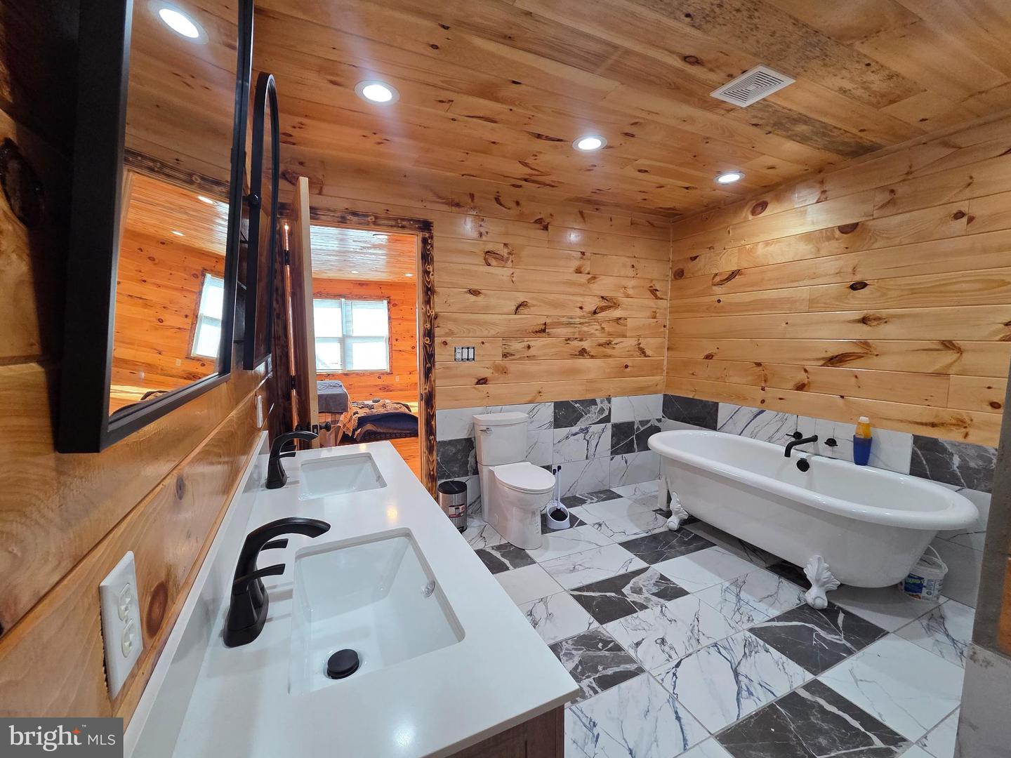 613 AIRPORT RD, LURAY, Virginia 22835, 1 Bedroom Bedrooms, 3 Rooms Rooms,2 BathroomsBathrooms,Residential,For sale,613 AIRPORT RD,VAPA2005380 MLS # VAPA2005380 613 AIRPORT RD, LURAY, Virginia 22835, 1 Bedroom Bedrooms, 3 Rooms Rooms,2 BathroomsBathrooms,Residential,For sale,613 AIRPORT RD,VAPA2005380 MLS # VAPA2005380