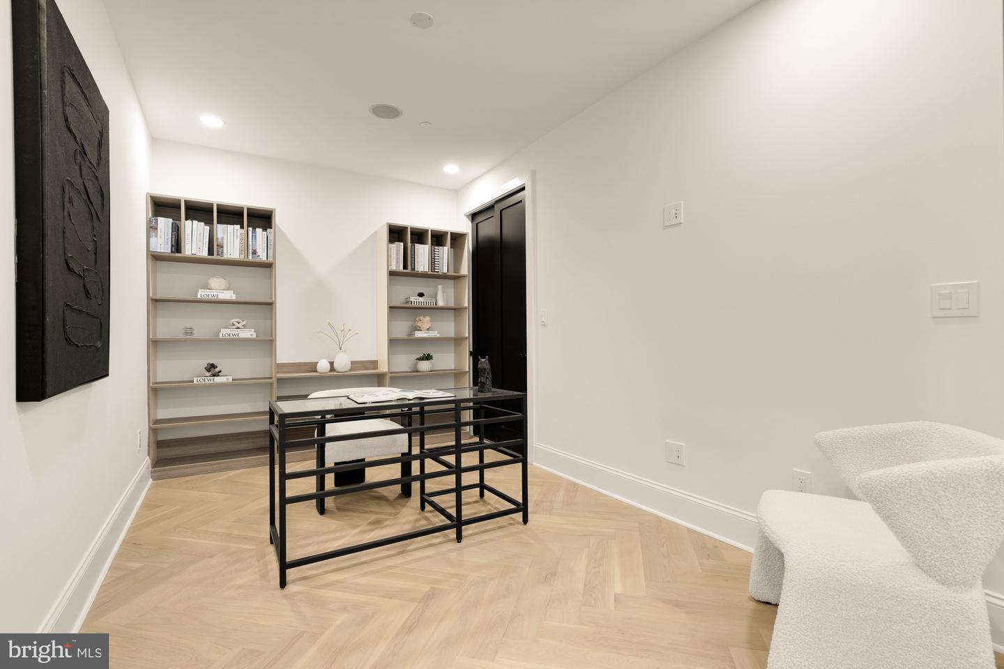 733 EUCLID ST NW #303, WASHINGTON, District Of Columbia 20001, 6 Bedrooms Bedrooms, ,4 BathroomsBathrooms,Residential,For sale,733 EUCLID ST NW #303,DCDC2222808 MLS # DCDC2222808