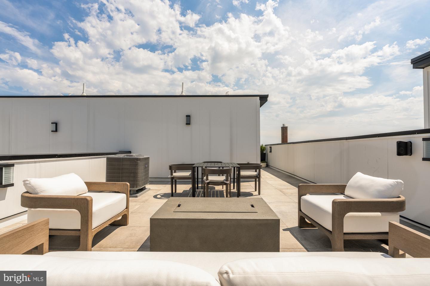 733 EUCLID ST NW #303, WASHINGTON, District Of Columbia 20001, 6 Bedrooms Bedrooms, ,4 BathroomsBathrooms,Residential,For sale,733 EUCLID ST NW #303,DCDC2222808 MLS # DCDC2222808