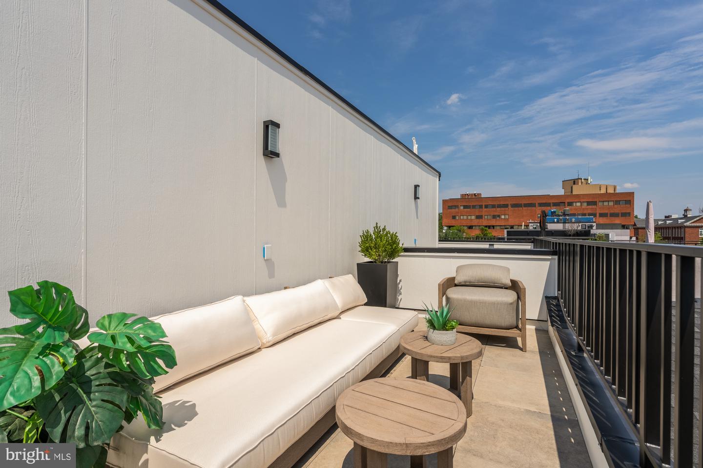 733 EUCLID ST NW #303, WASHINGTON, District Of Columbia 20001, 6 Bedrooms Bedrooms, ,4 BathroomsBathrooms,Residential,For sale,733 EUCLID ST NW #303,DCDC2222808 MLS # DCDC2222808