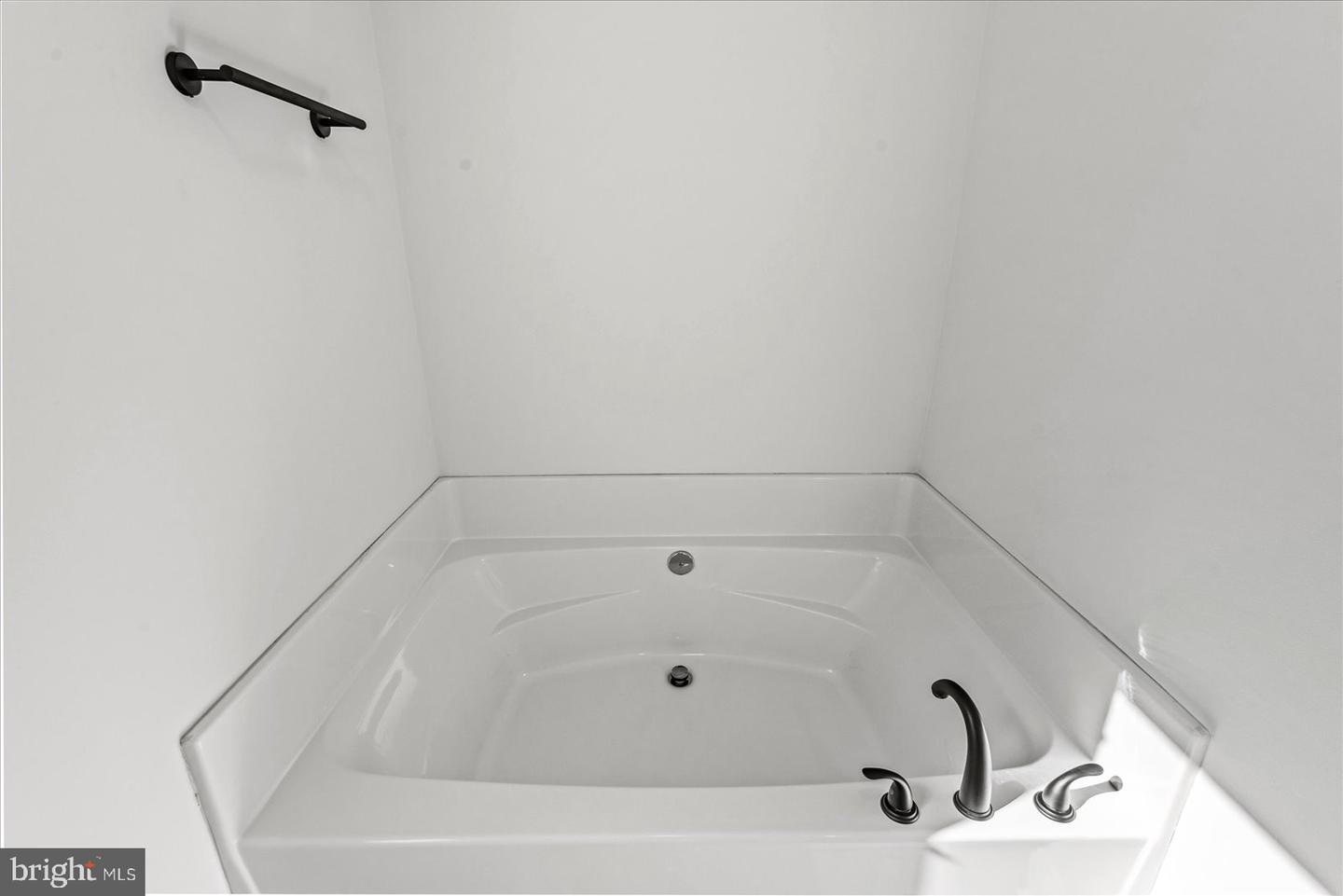 15507 HETH DR, MINERAL, Virginia 23117, 4 Bedrooms Bedrooms, ,4 BathroomsBathrooms,Residential,For sale,15507 HETH DR,VASP2036314 MLS # VASP2036314 15507 HETH DR, MINERAL, Virginia 23117, 4 Bedrooms Bedrooms, ,4 BathroomsBathrooms,Residential,For sale,15507 HETH DR,VASP2036314 MLS # VASP2036314