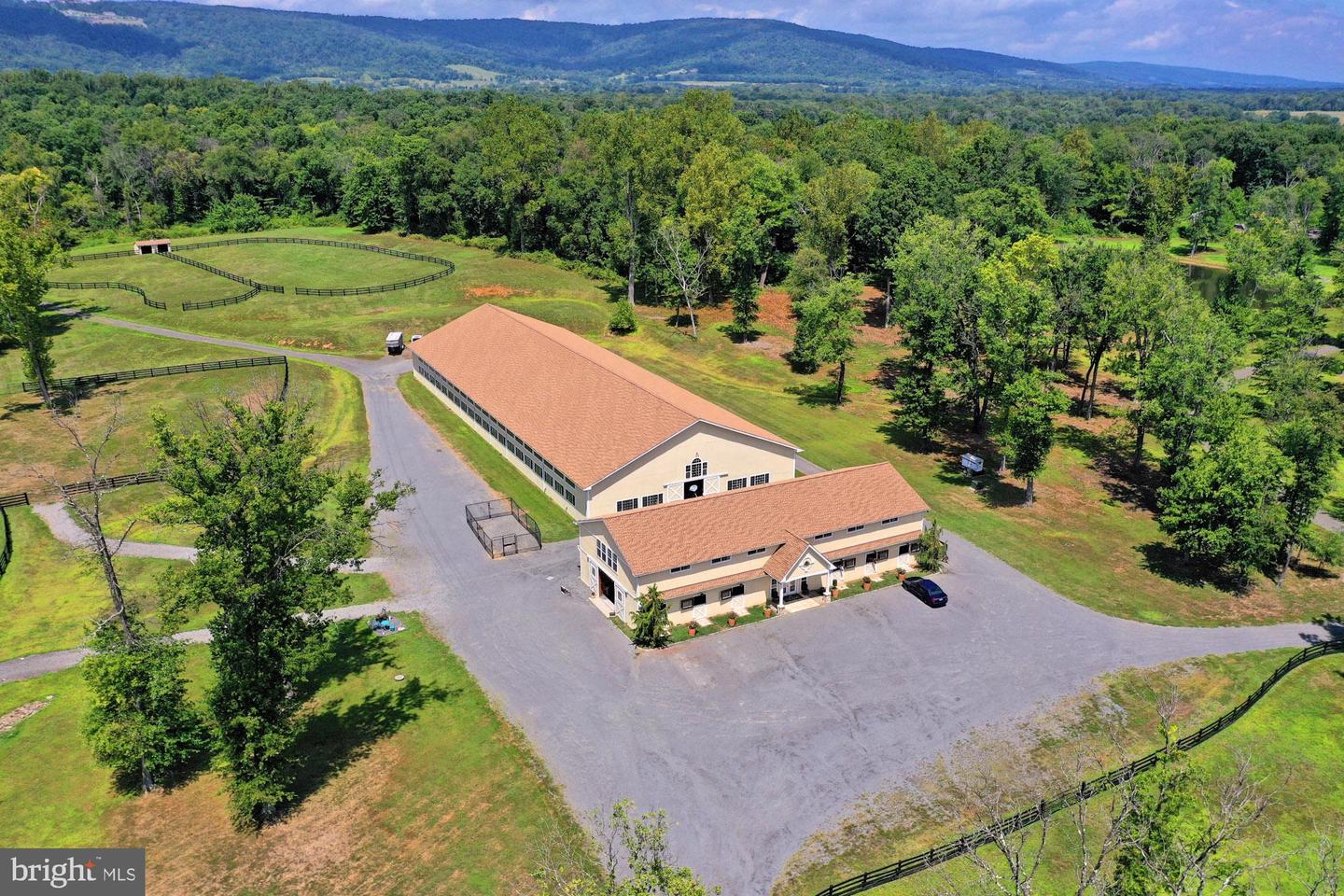 21281 BELLE GREY LN, UPPERVILLE, Virginia 20184, 3 Bedrooms Bedrooms, ,3 BathroomsBathrooms,Farm,For sale,21281 BELLE GREY LN,VALO2107044 MLS # VALO2107044