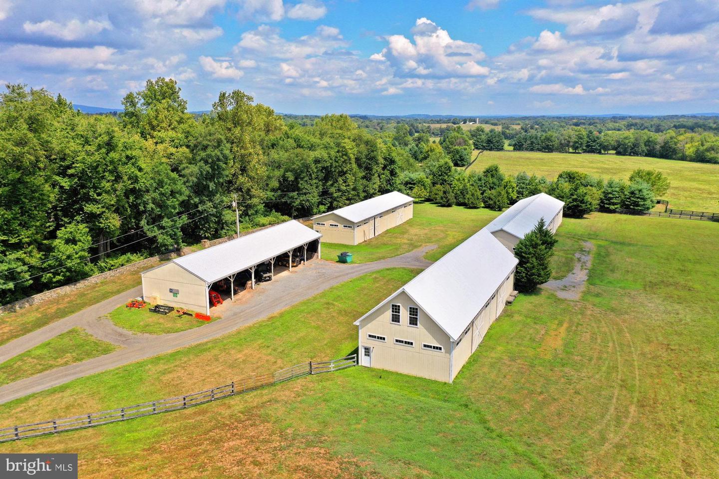 21281 BELLE GREY LN, UPPERVILLE, Virginia 20184, 3 Bedrooms Bedrooms, ,3 BathroomsBathrooms,Farm,For sale,21281 BELLE GREY LN,VALO2107044 MLS # VALO2107044