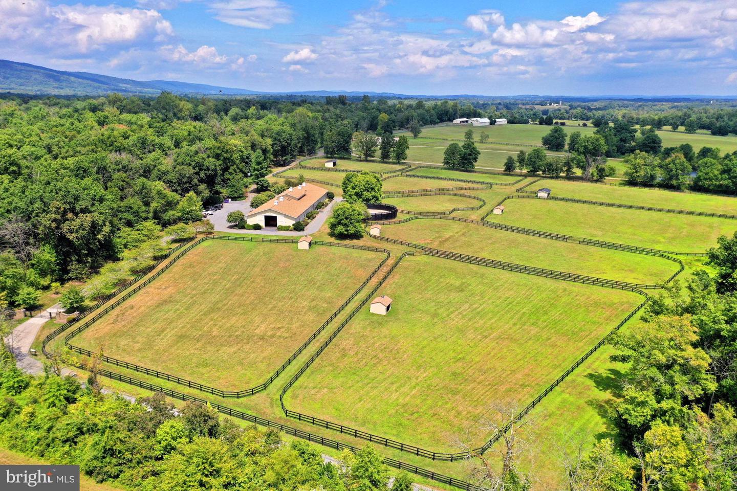 21281 BELLE GREY LN, UPPERVILLE, Virginia 20184, 3 Bedrooms Bedrooms, ,3 BathroomsBathrooms,Farm,For sale,21281 BELLE GREY LN,VALO2107044 MLS # VALO2107044