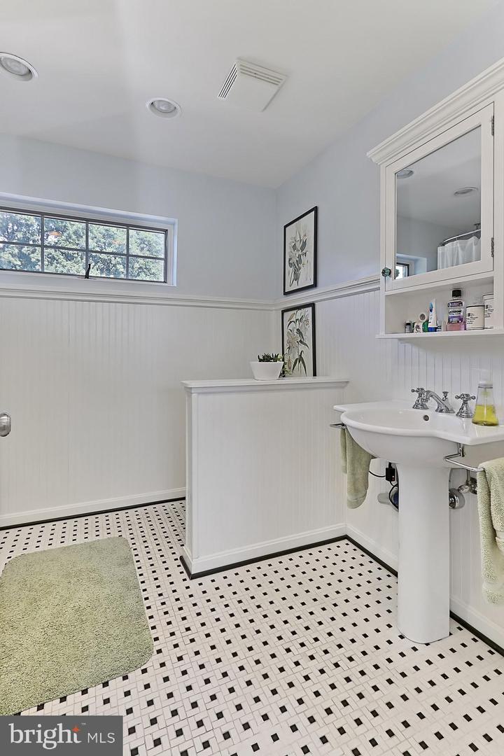 21281 BELLE GREY LN, UPPERVILLE, Virginia 20184, 3 Bedrooms Bedrooms, ,3 BathroomsBathrooms,Farm,For sale,21281 BELLE GREY LN,VALO2107044 MLS # VALO2107044