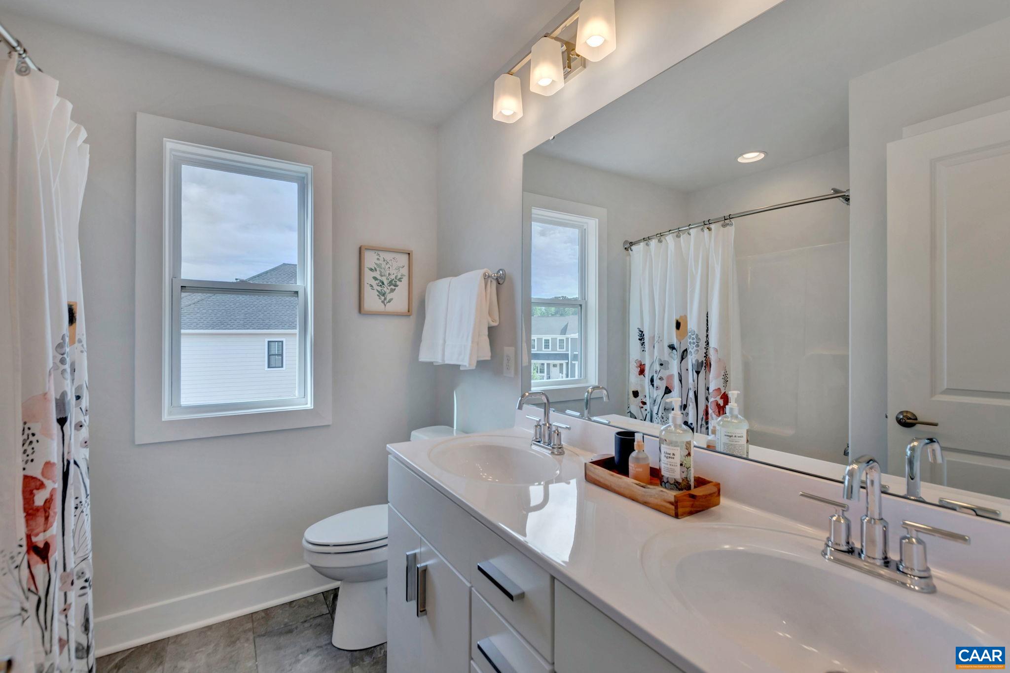 31B FOWLER ST, CHARLOTTESVILLE, Virginia 22901, 3 Bedrooms Bedrooms, ,2 BathroomsBathrooms,Residential,The Meridian,31B FOWLER ST,669087 MLS # 669087