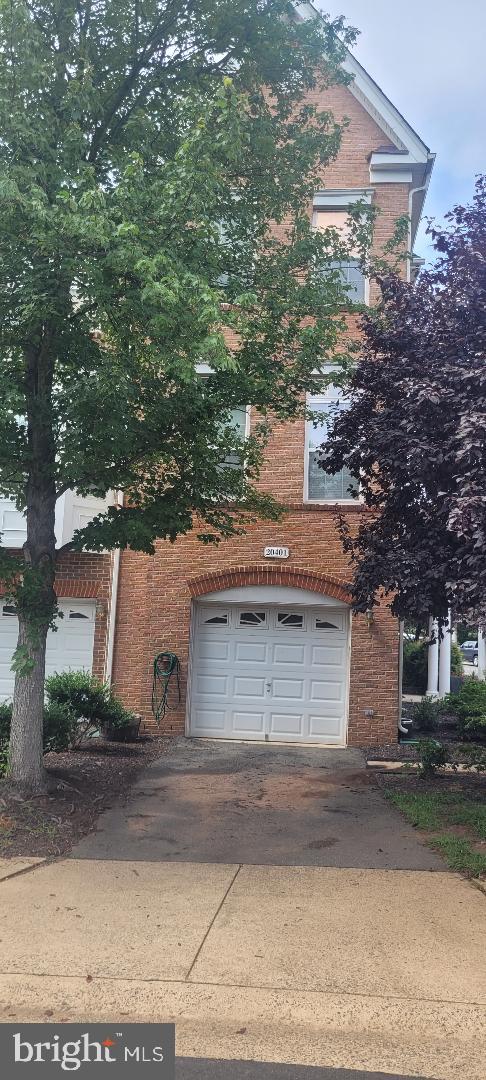 20401 TRAILS END TER, ASHBURN, Virginia 20147, 2 Bedrooms Bedrooms, ,2 BathroomsBathrooms,Residential,For sale,20401 TRAILS END TER,VALO2105192 MLS # VALO2105192