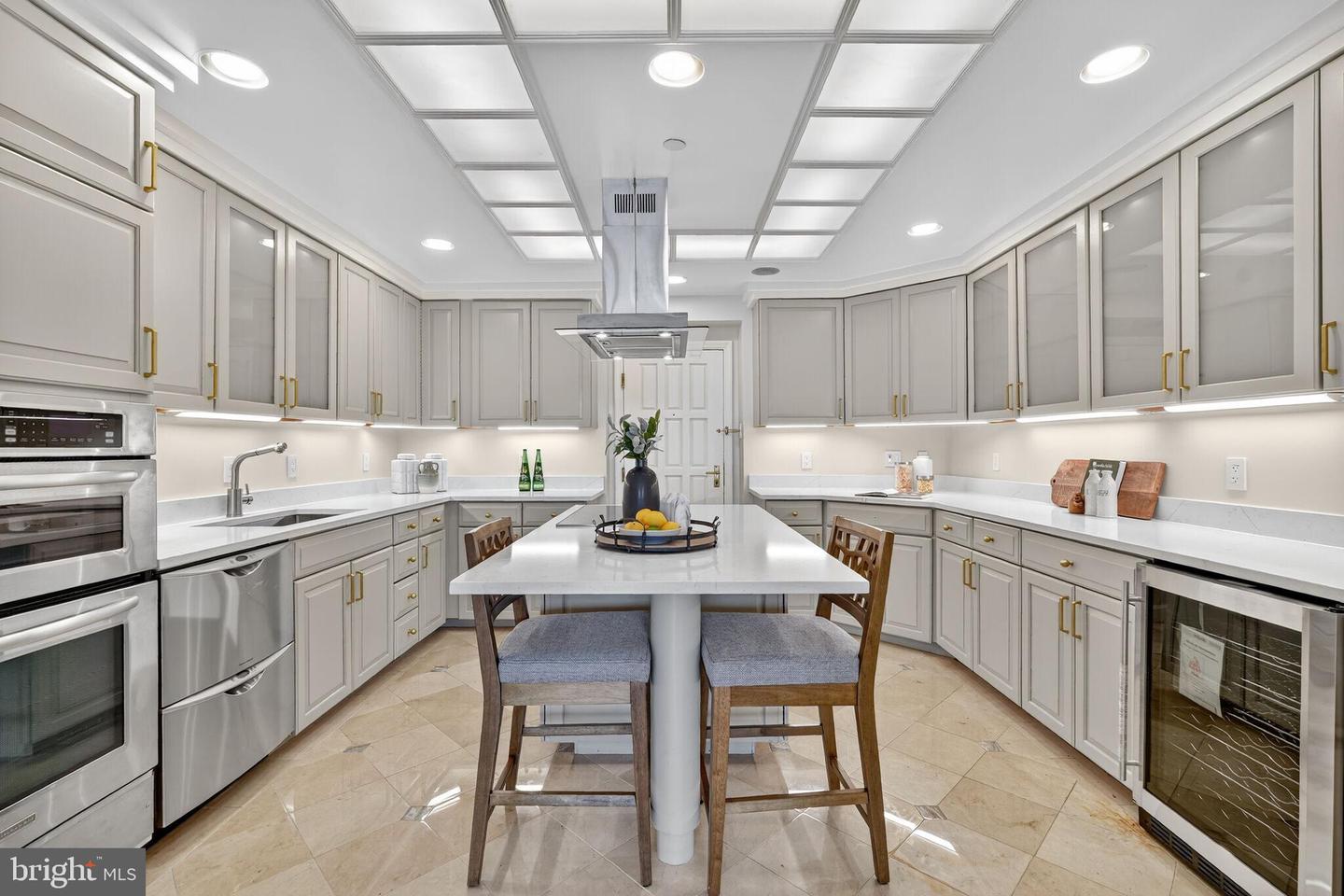 1530 KEY BLVD #1310, ARLINGTON, Virginia 22209, 3 Bedrooms Bedrooms, ,4 BathroomsBathrooms,Residential,For sale,1530 KEY BLVD #1310,VAAR2063556 MLS # VAAR2063556
