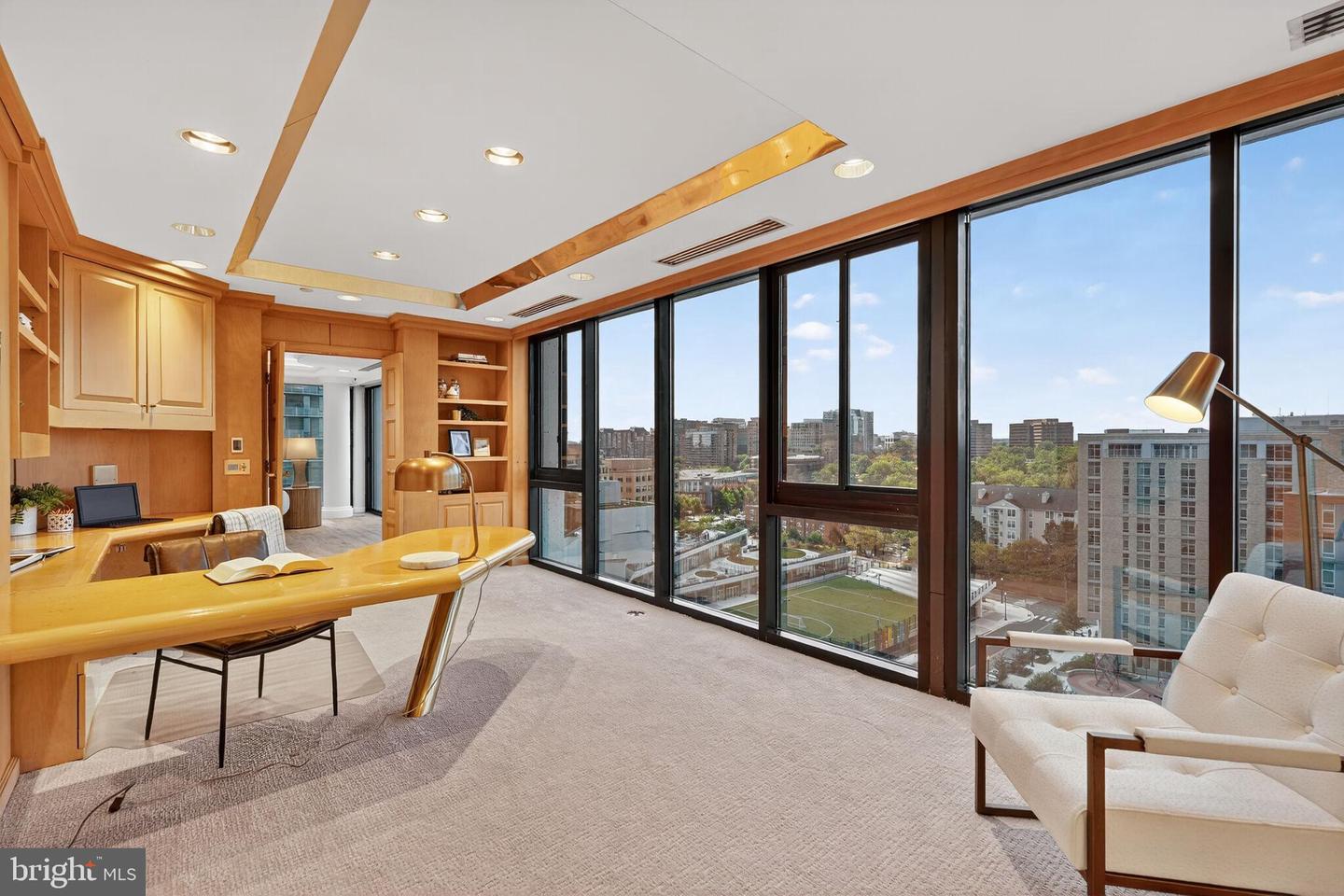 1530 KEY BLVD #1310, ARLINGTON, Virginia 22209, 3 Bedrooms Bedrooms, ,4 BathroomsBathrooms,Residential,For sale,1530 KEY BLVD #1310,VAAR2063556 MLS # VAAR2063556