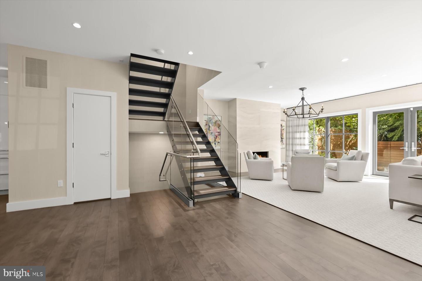 3043 P ST NW, WASHINGTON, District Of Columbia 20007, 6 Bedrooms Bedrooms, ,4 BathroomsBathrooms,Residential,For sale,3043 P ST NW,DCDC2221848 MLS # DCDC2221848