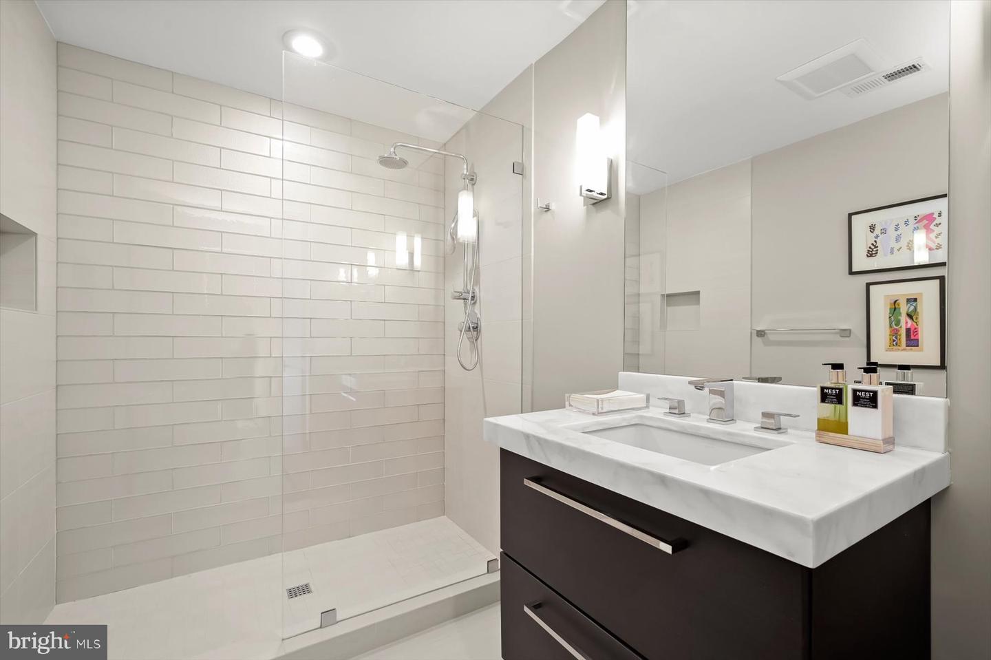 3043 P ST NW, WASHINGTON, District Of Columbia 20007, 6 Bedrooms Bedrooms, ,4 BathroomsBathrooms,Residential,For sale,3043 P ST NW,DCDC2221848 MLS # DCDC2221848