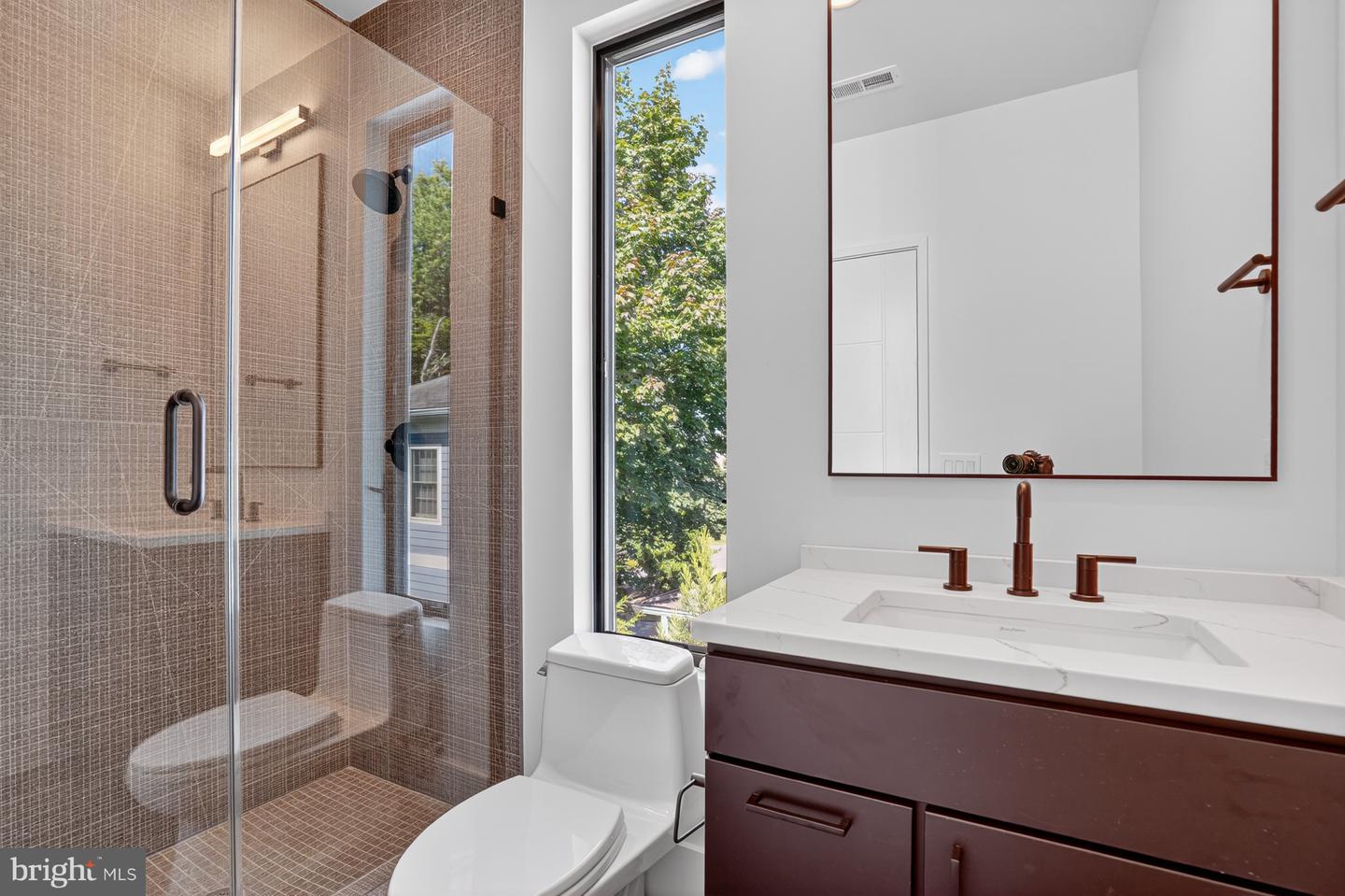 1519 SPRING VALE AVE, MCLEAN, Virginia 22101, 5 Bedrooms Bedrooms, ,5 BathroomsBathrooms,Residential,For sale,1519 SPRING VALE AVE,VAFX2267034 MLS # VAFX2267034