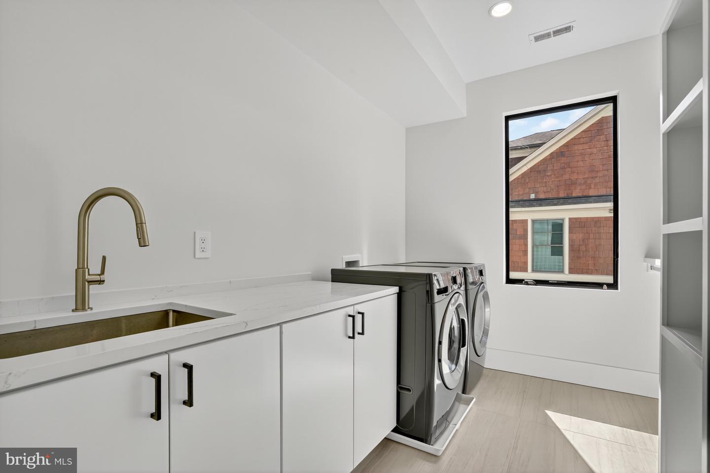 1519 SPRING VALE AVE, MCLEAN, Virginia 22101, 5 Bedrooms Bedrooms, ,5 BathroomsBathrooms,Residential,For sale,1519 SPRING VALE AVE,VAFX2267034 MLS # VAFX2267034