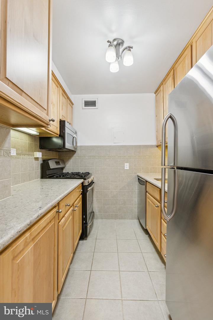 2475 VIRGINIA AVE NW #828, WASHINGTON, District Of Columbia 20037, 1 Bedroom Bedrooms, ,1 BathroomBathrooms,Residential,For sale,2475 VIRGINIA AVE NW #828,DCDC2222426 MLS # DCDC2222426